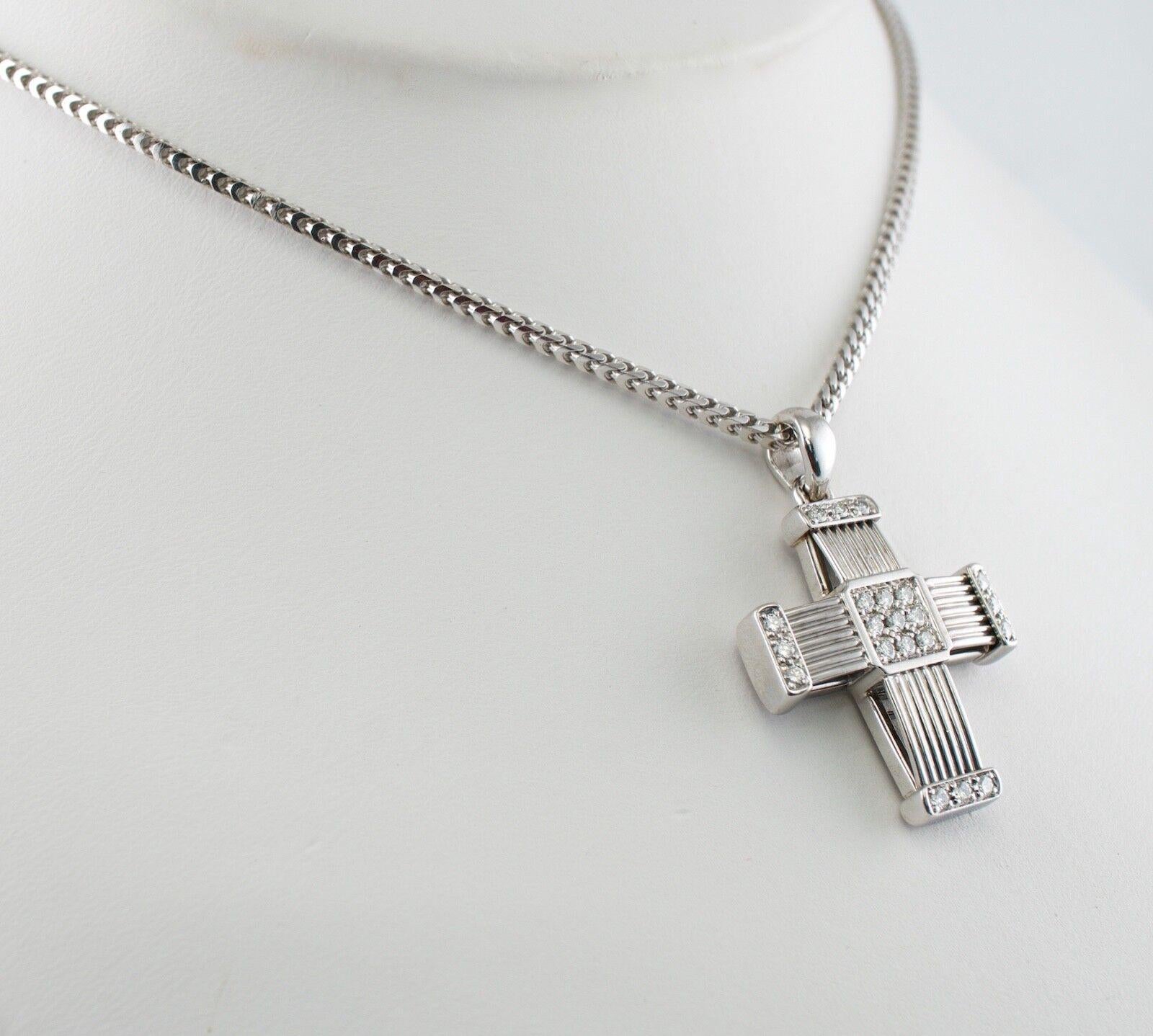 Collier Croix en diamant Pendentif Croix en or 18K par Di Modolo en vente 2