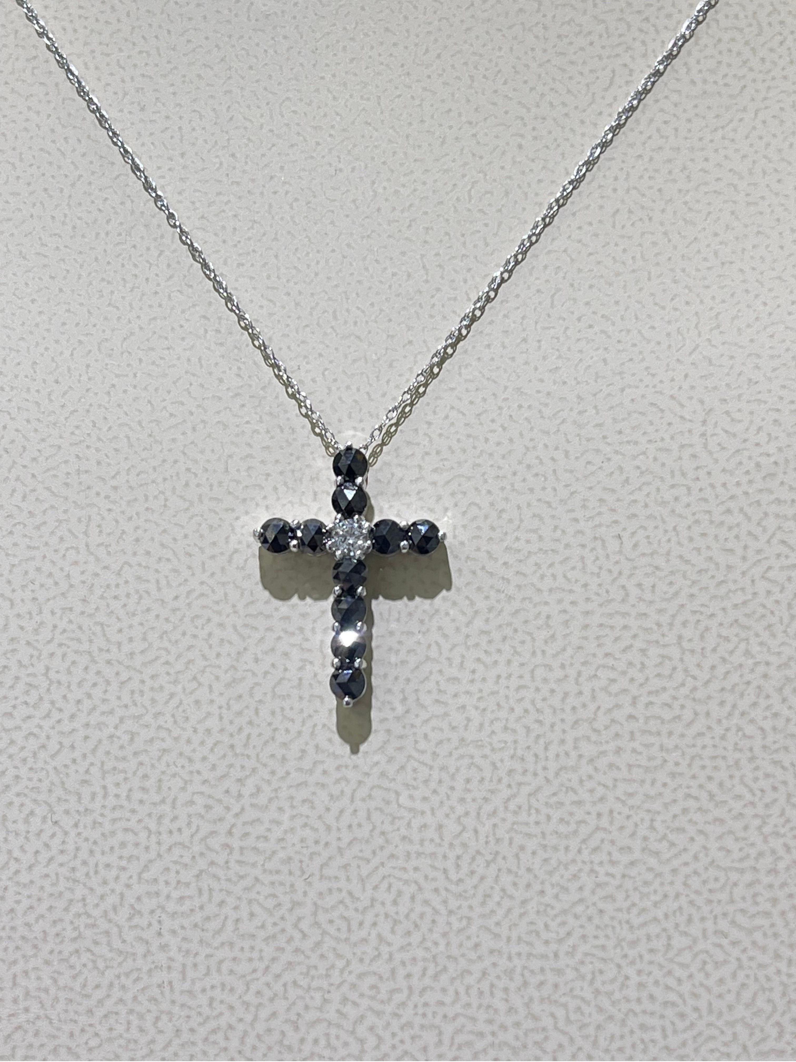 Diamond Cross Necklace In 18k White Gold  For Sale 1