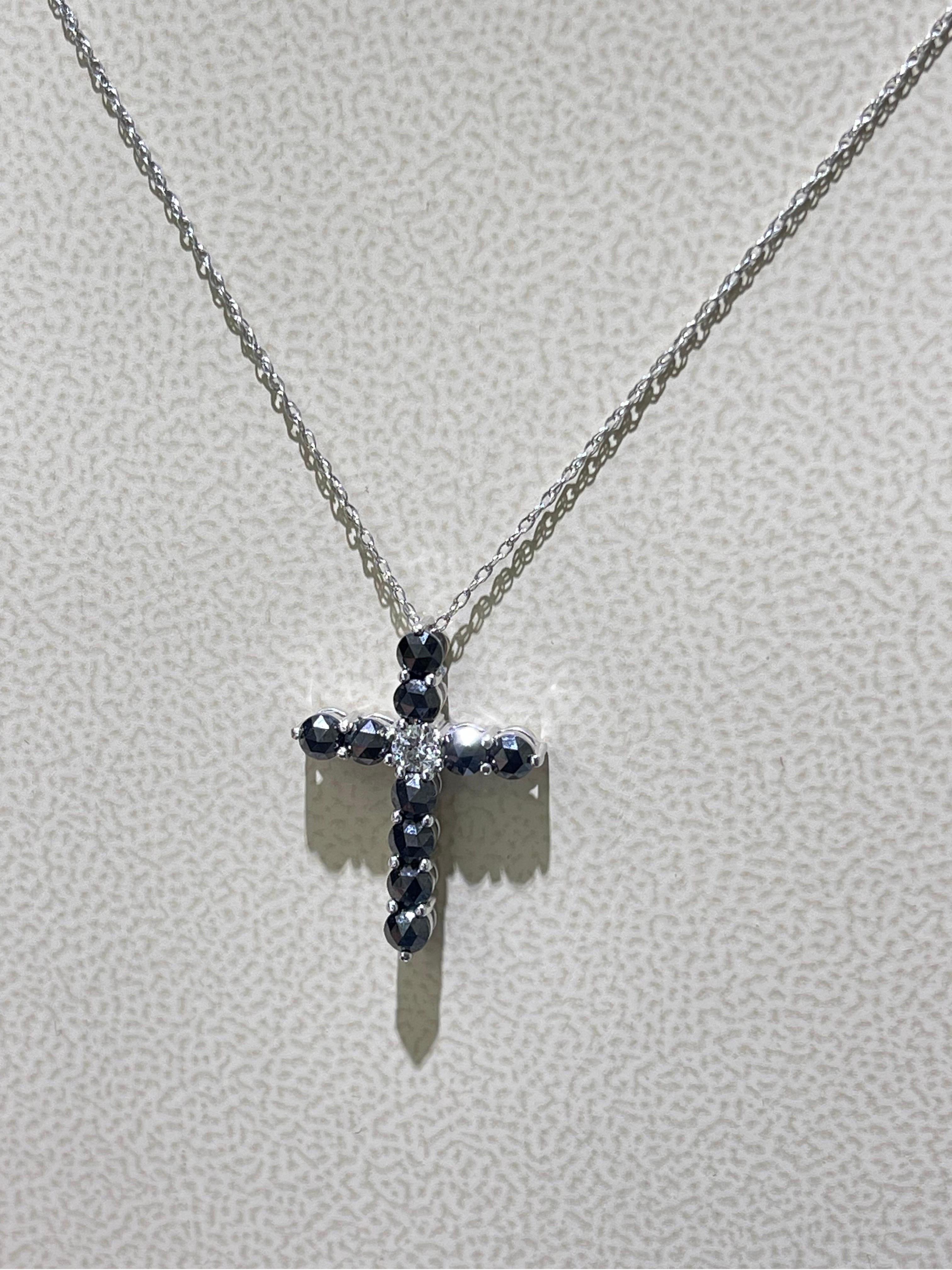 Diamond Cross Necklace In 18k White Gold  For Sale 1