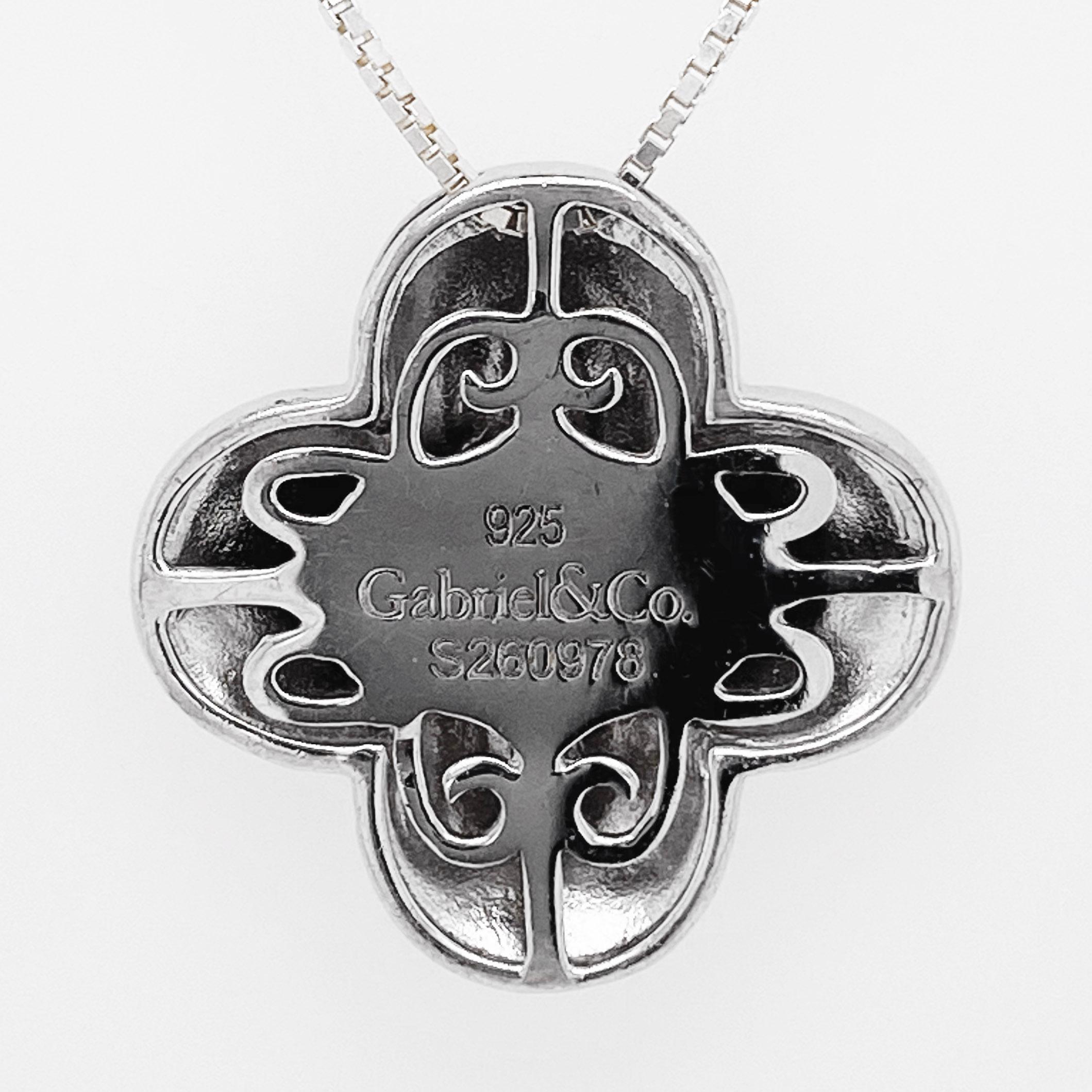 Diamant-Kreuz-Halskette mit gehämmertem Diamant-Kreuz-Anhänger und Kette, Sterling Damen im Angebot