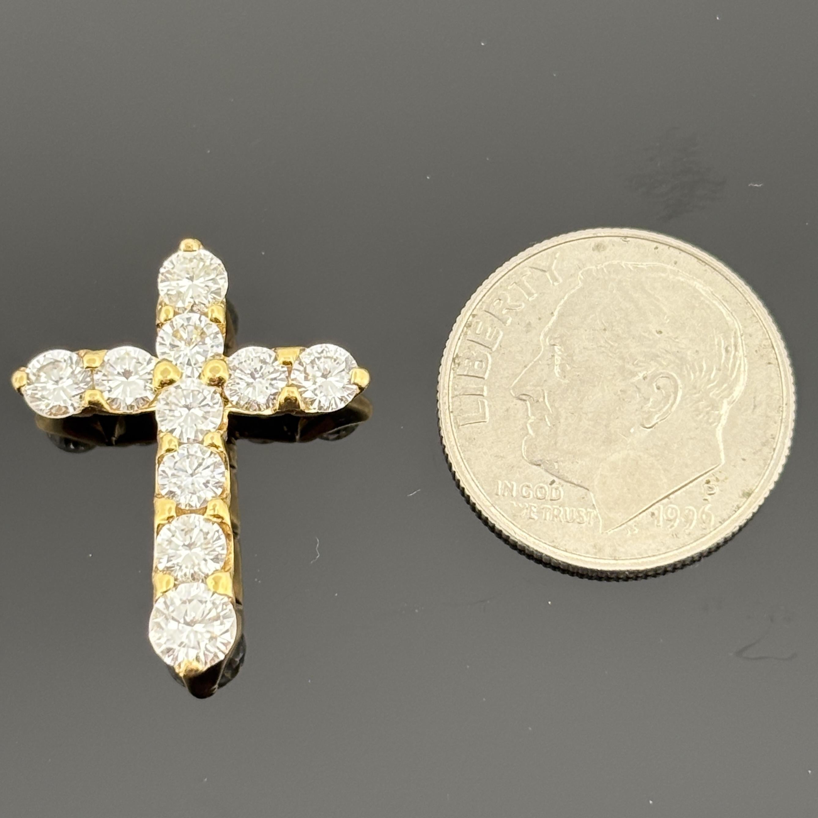 da uomo o donna Ciondolo con croce di diamanti da 1,50 carati  oro giallo 18k in vendita