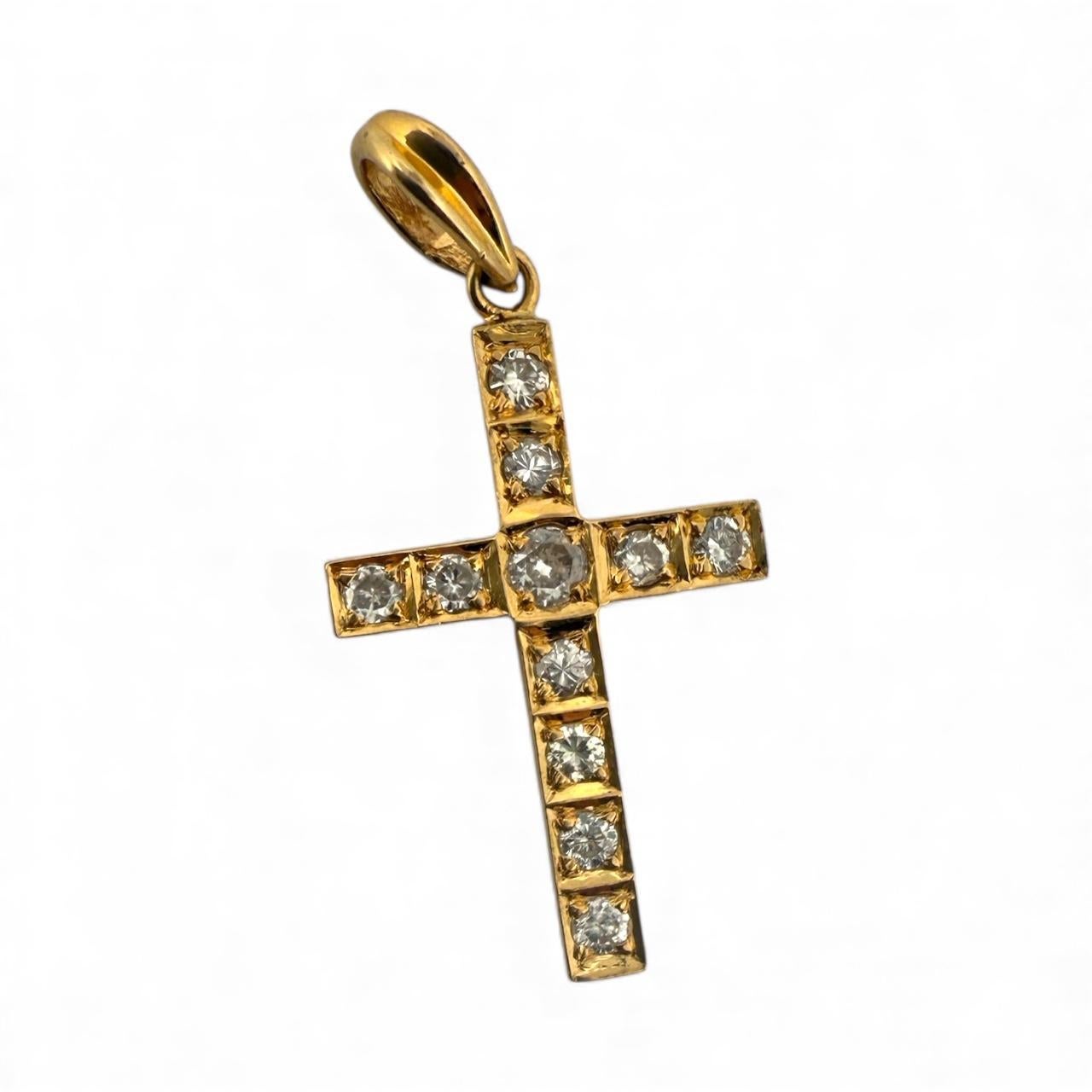 Diamant-Kreuz-Anhänger 18K Gelbgold im Zustand „Gut“ im Angebot in Montgomery, AL