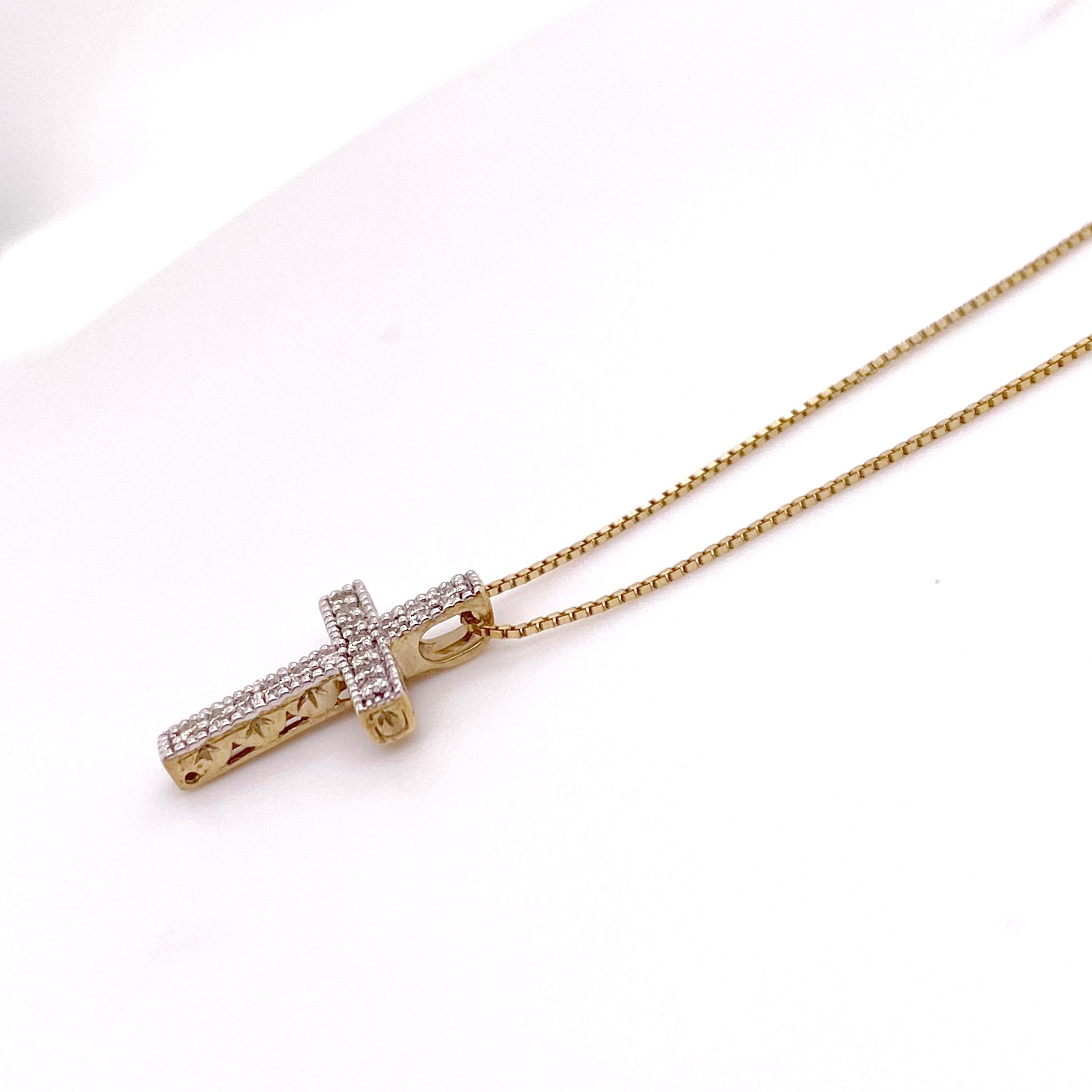Diamant-Kreuz-Anhänger und Box-Kette, 16 Diamanten, einfache Diamant-Kreuz-Halskette (Moderne) im Angebot