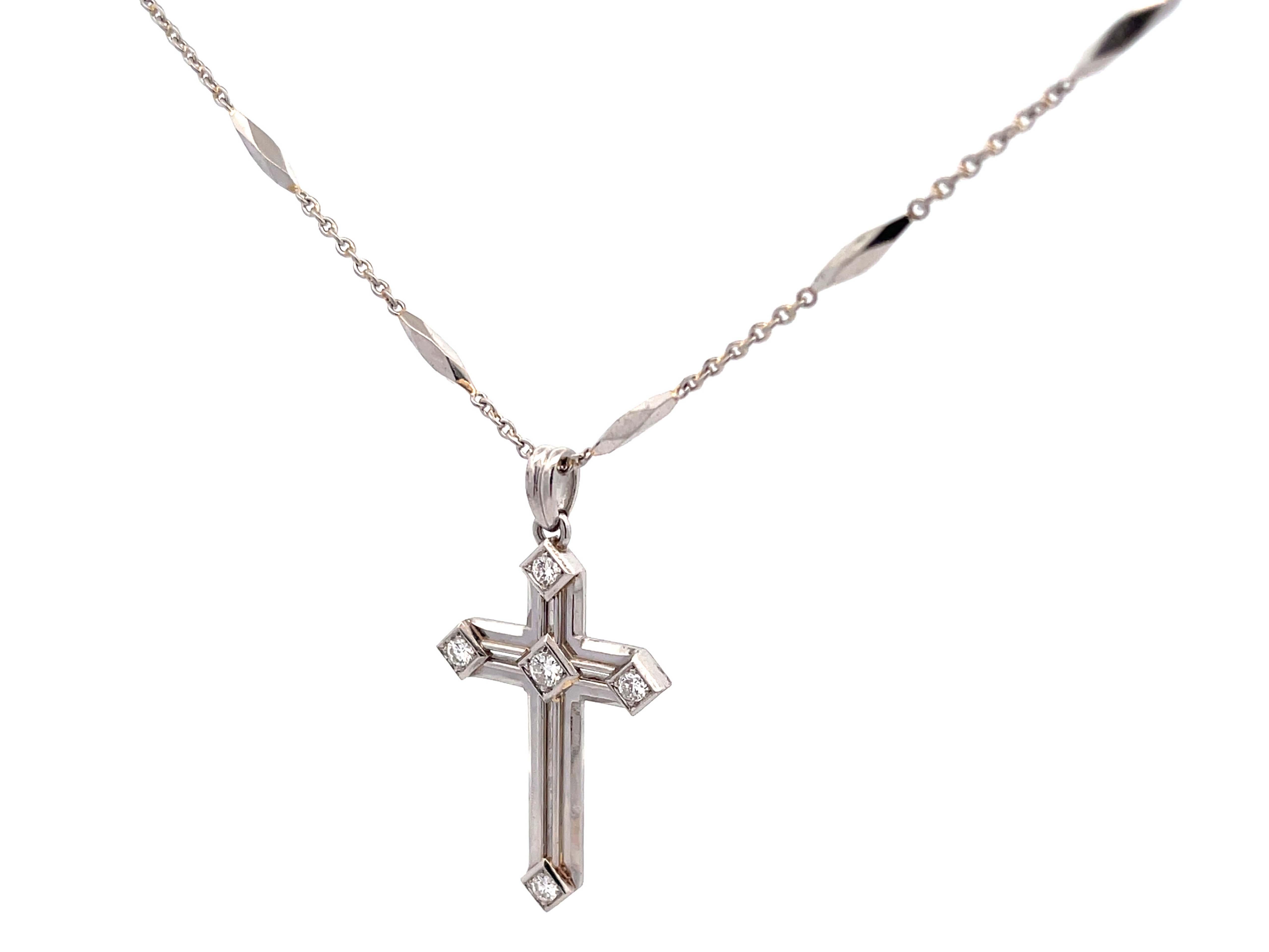 Brilliant Cut Diamond Cross Pendant and Rolo Link Chain with Diamond Cut Bars For Sale