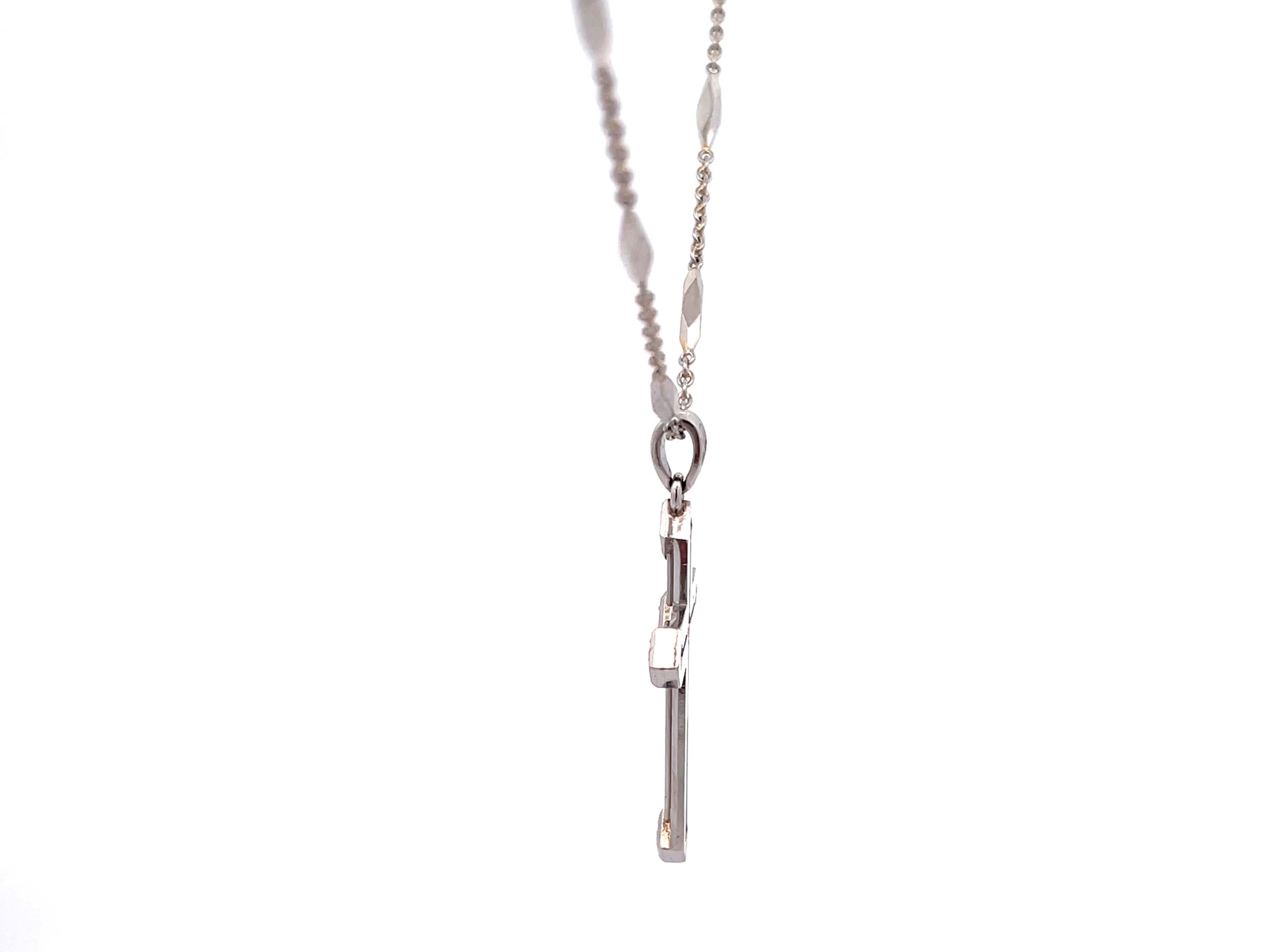 Diamond Cross Pendant and Rolo Link Chain with Diamond Cut Bars In Excellent Condition For Sale In Honolulu, HI
