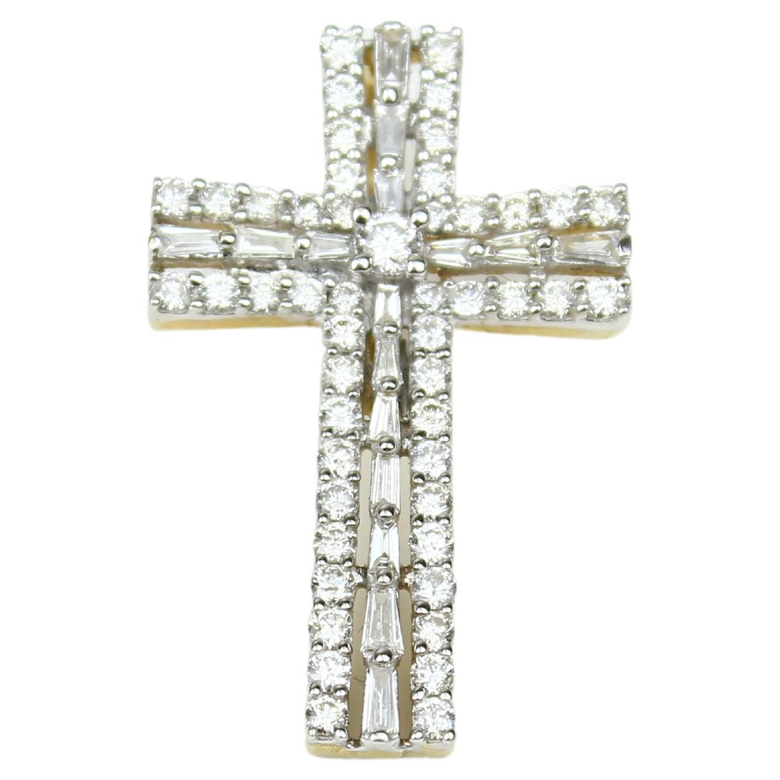 Diamond Cross Pendant in 18K Solid Gold For Sale