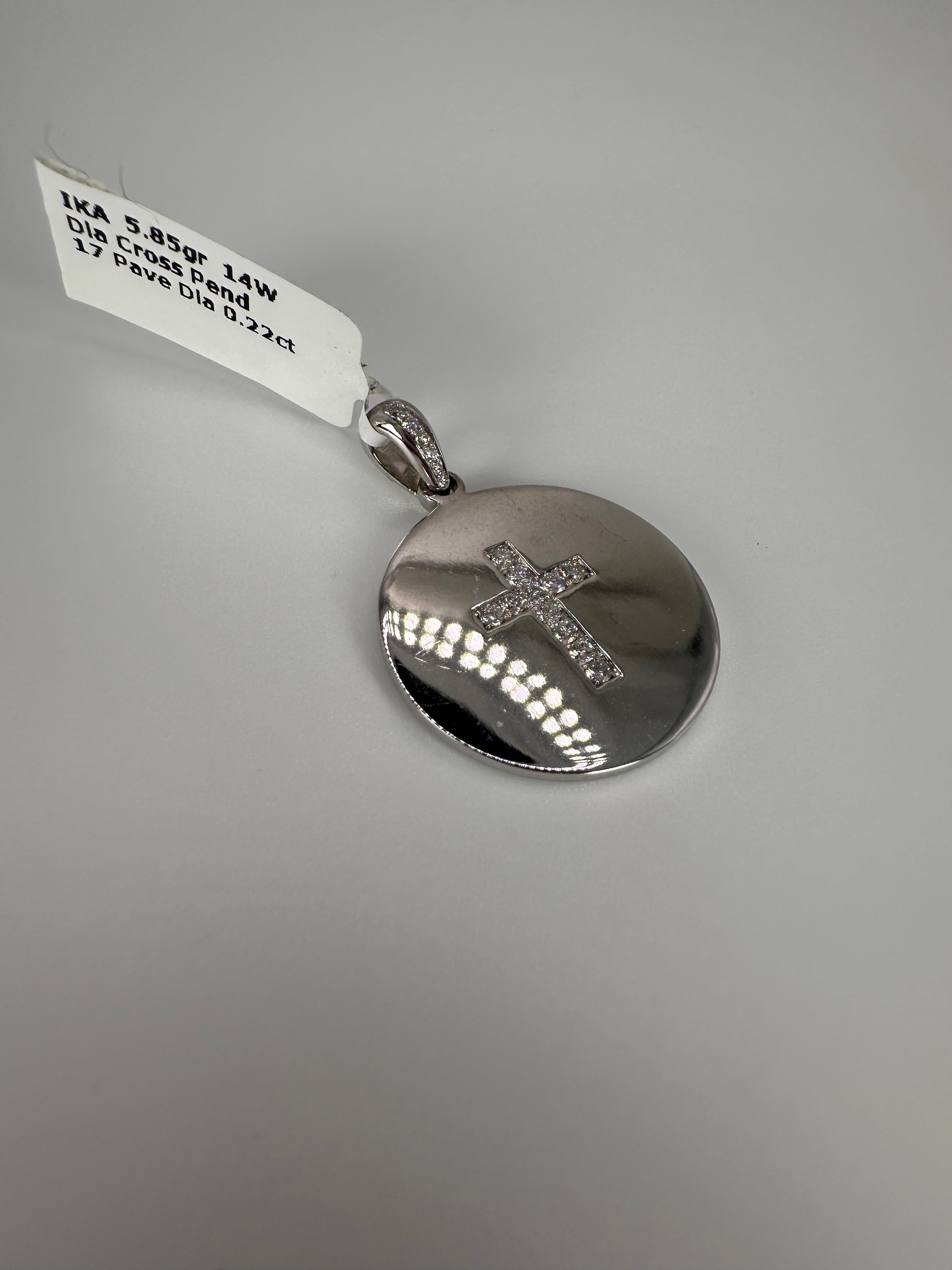 Pendente a croce con diamante moderno in oro 14KT in vendita 1