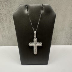 Collier pendentif croix diamantée en or blanc 14K 0.24ctw 18in New