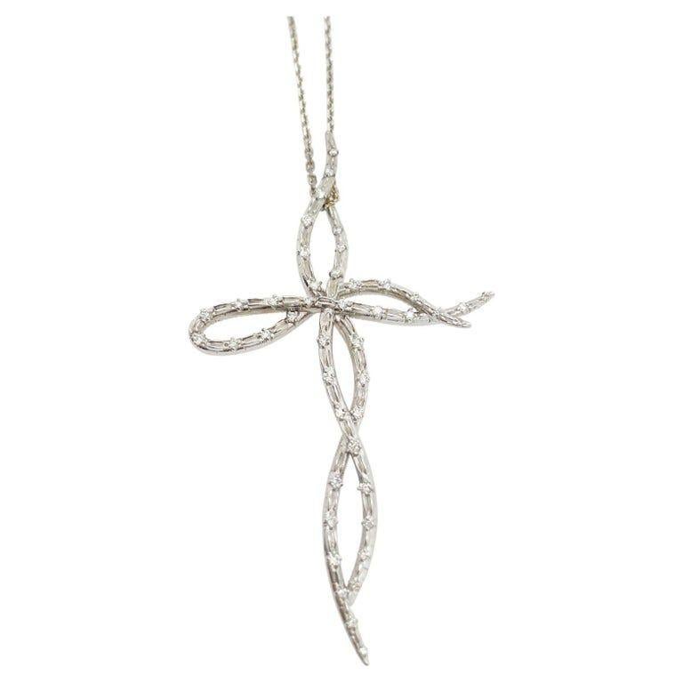 croc necklace