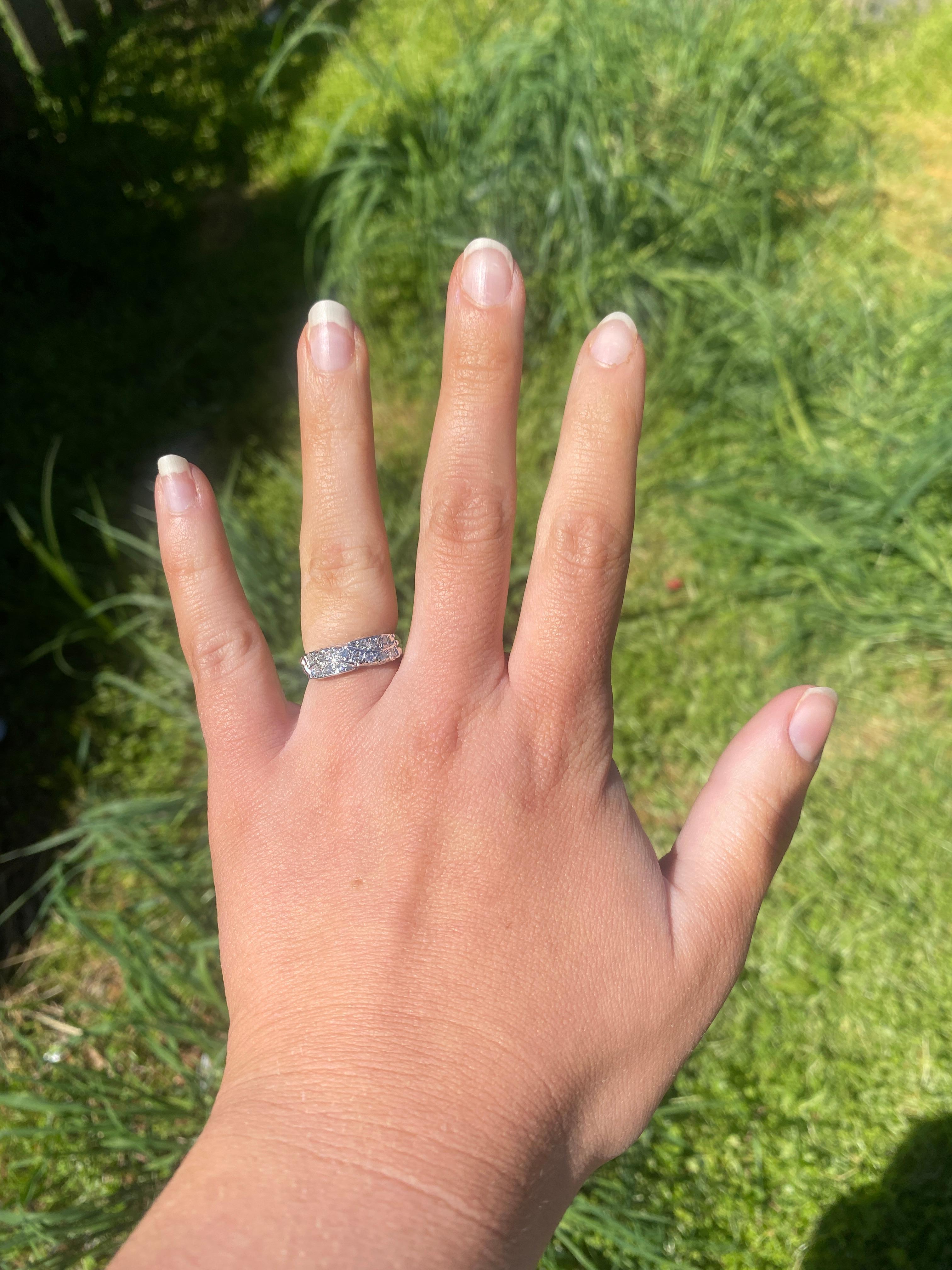 Diamant-Crossover-Ring, 14K Weißgold, Ring Größe 5,75, Vintage Diamant im Angebot 1