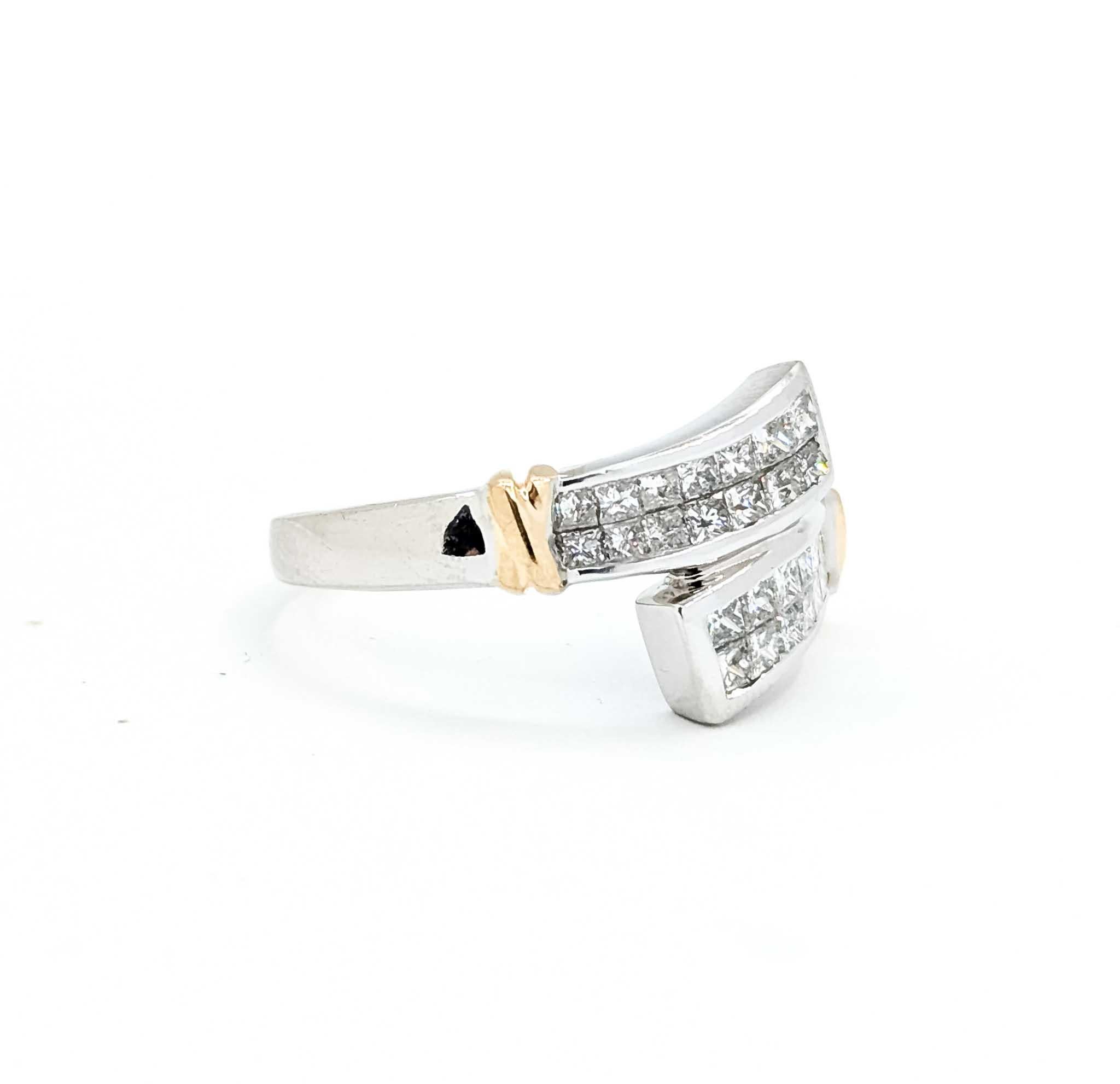 Diamond Crossover Ring in 14K Two-Tone Gold

Introducing this stunning diamond fashion ring, crafted in an elegant 14K two-tone gold setting. This piece showcases a unique crossover design, where the diamonds are meticulously arranged in an