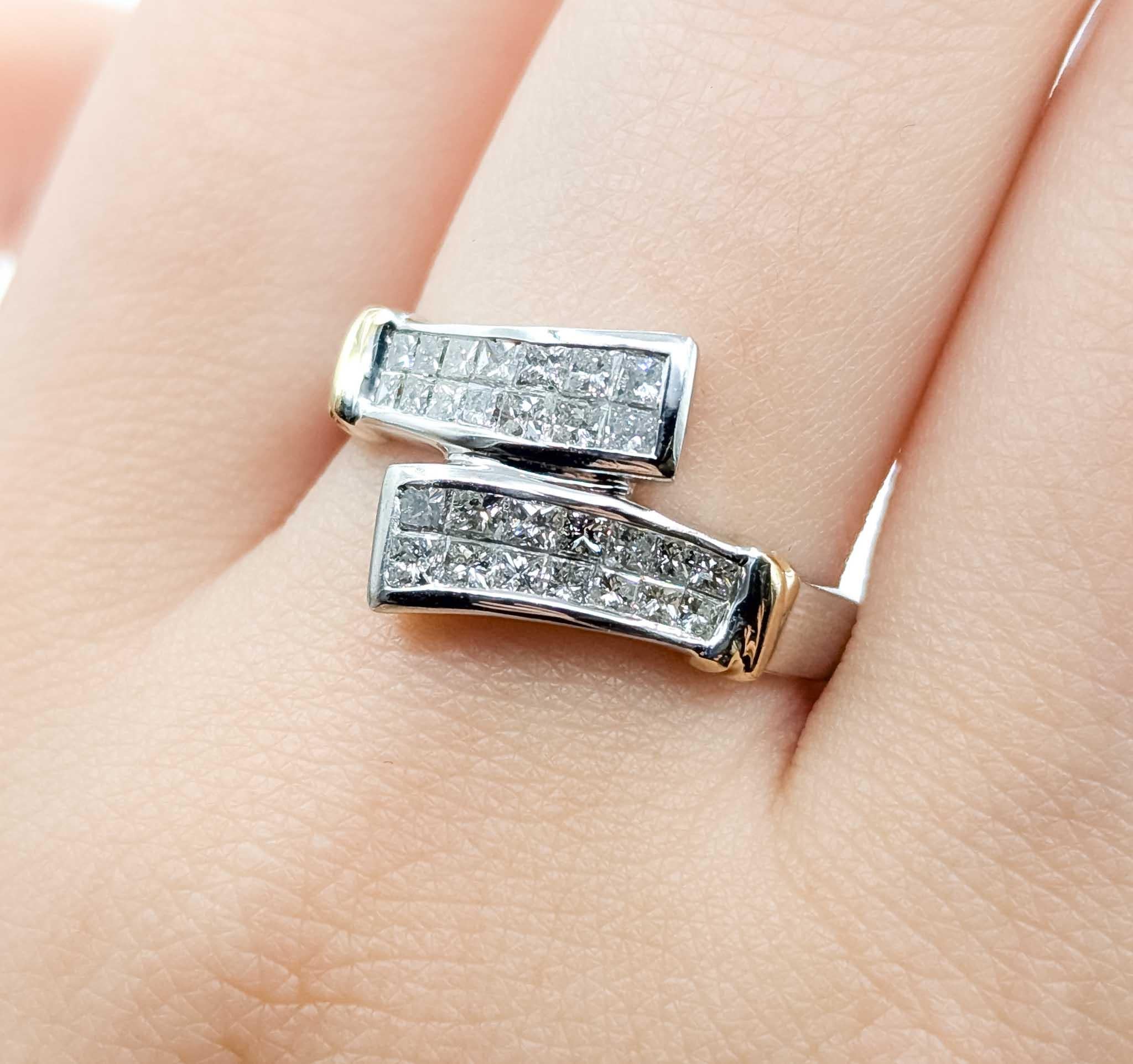 Women's Diamond Crossover Ring in 14K Two-Tone Gold For Sale