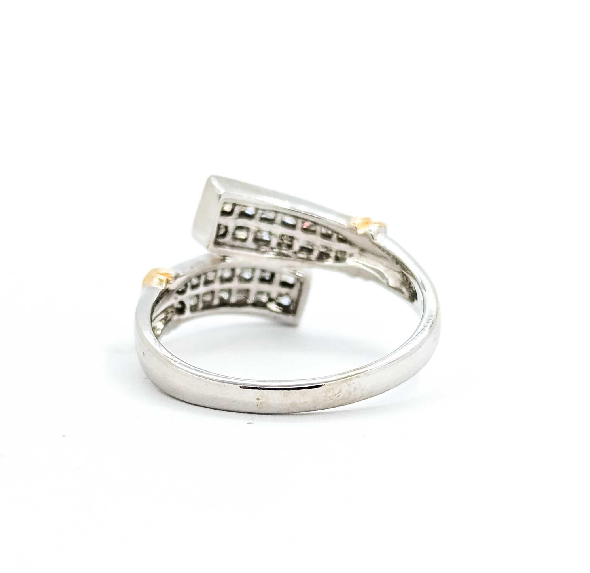 Diamond Crossover Ring in 14K Two-Tone Gold For Sale 4