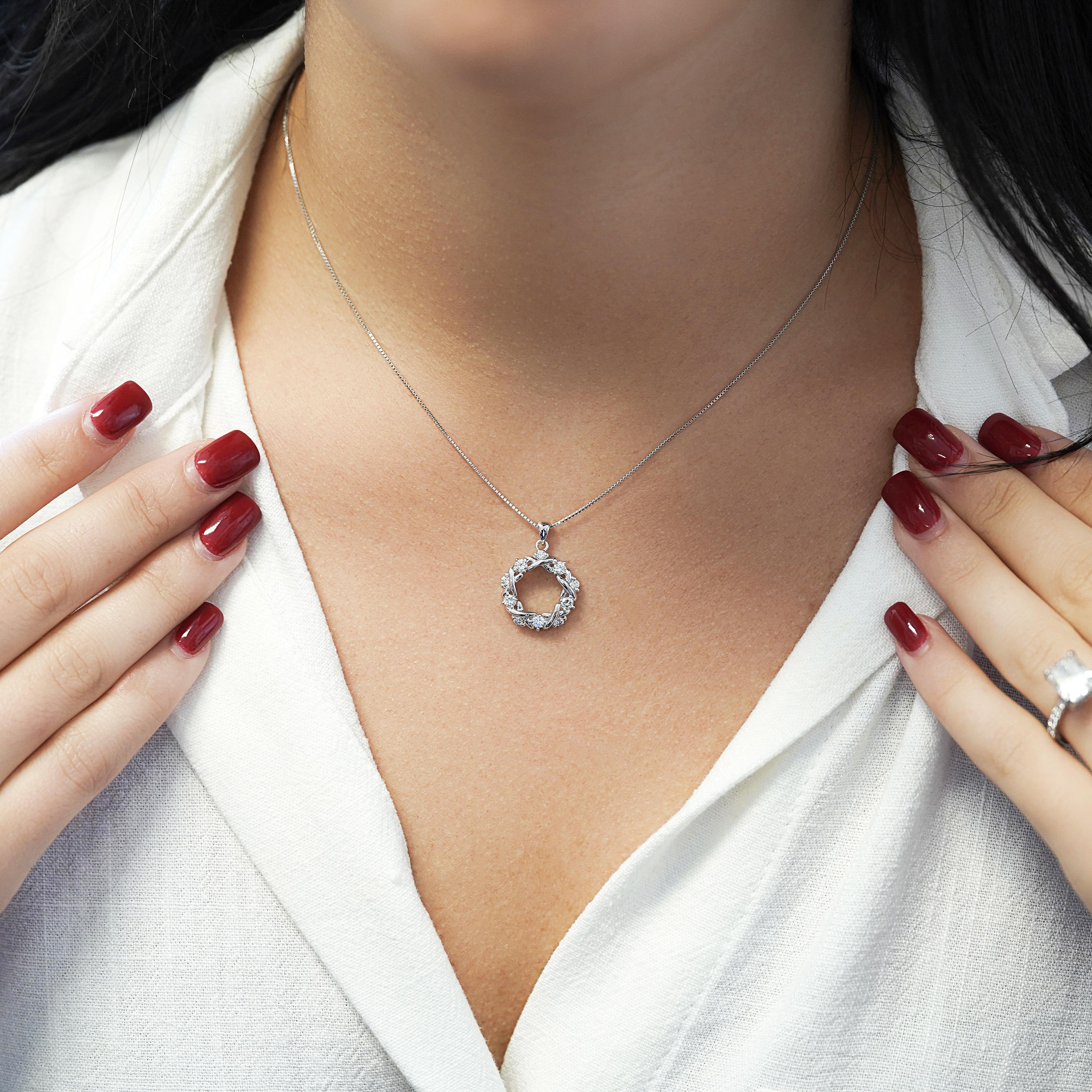 Women's Diamond Crown of Thorns Platinum Pendant Necklace For Sale