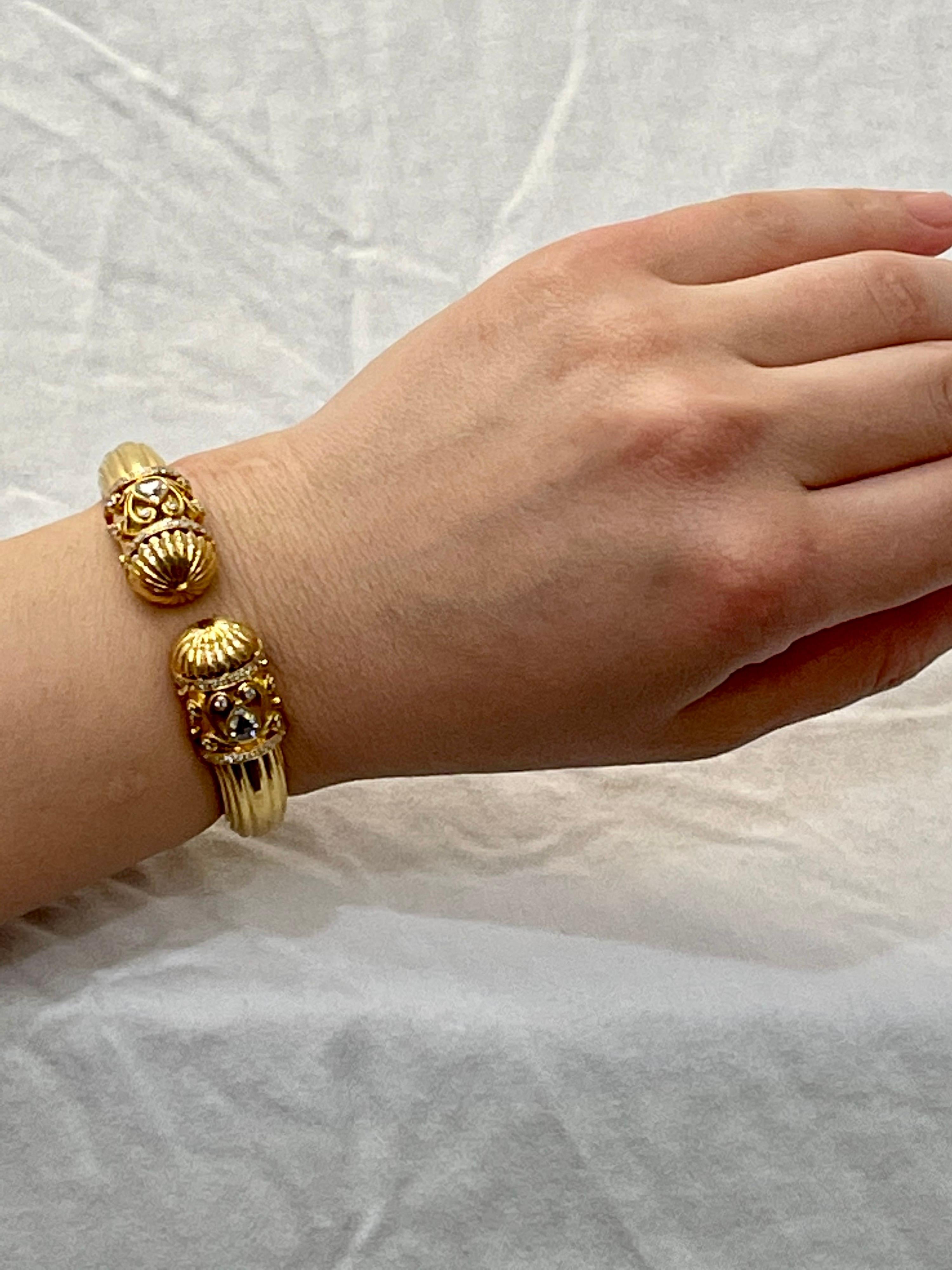 Women's Diamond Cuff Bangle Bracelet 18 Karat Yellow Gold 59 Gram