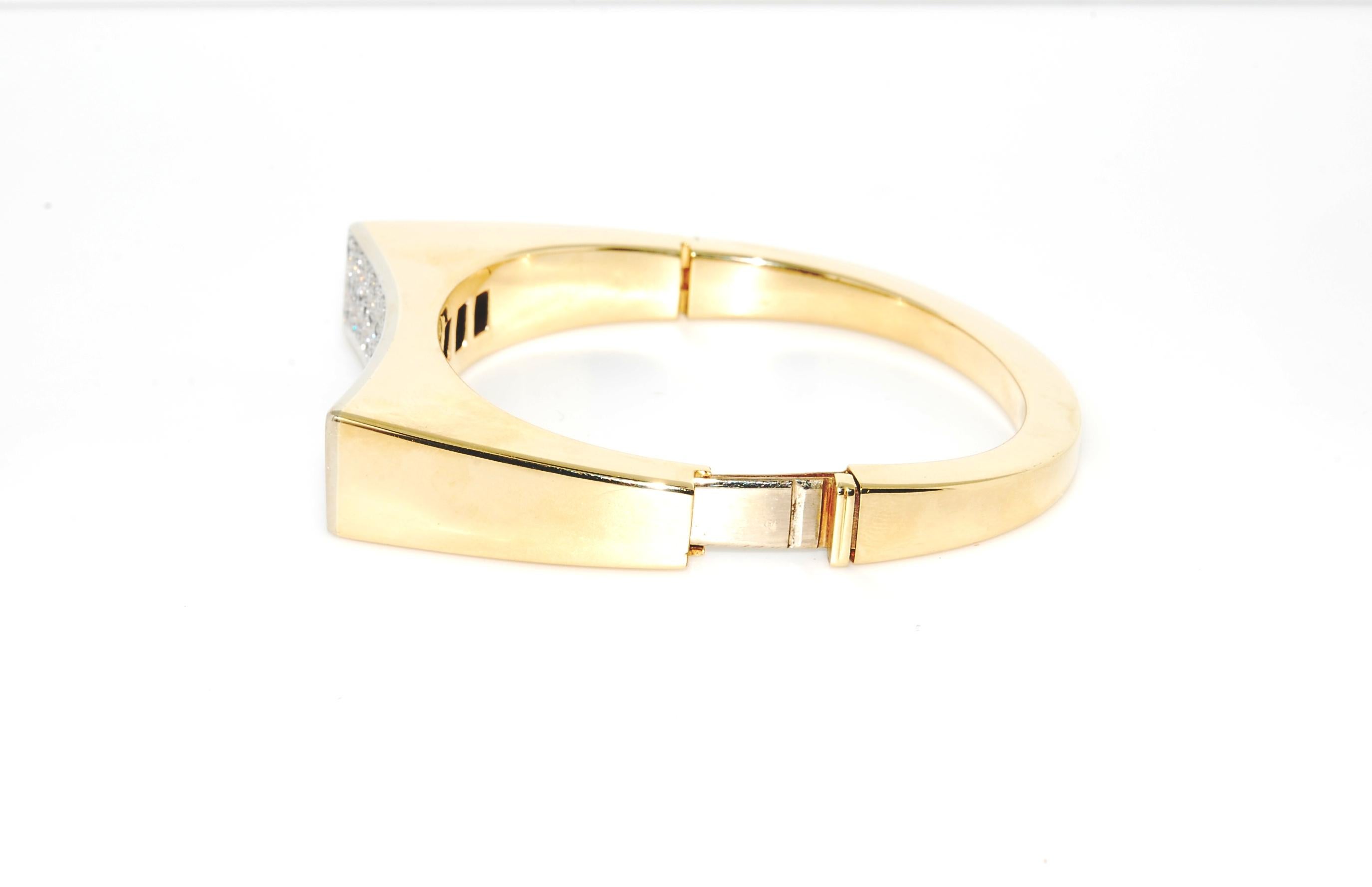 Retro Diamond Cuff Bracelet in 14 Karat Yellow Gold, Made in Italy, Almost 4 Carat For Sale