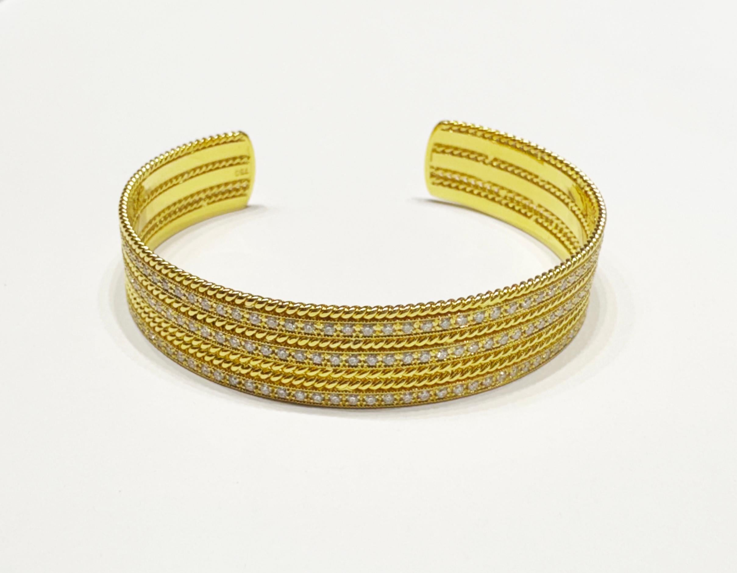 Diamant-Manschettenarmband in 18K Goldfassung im Angebot 1
