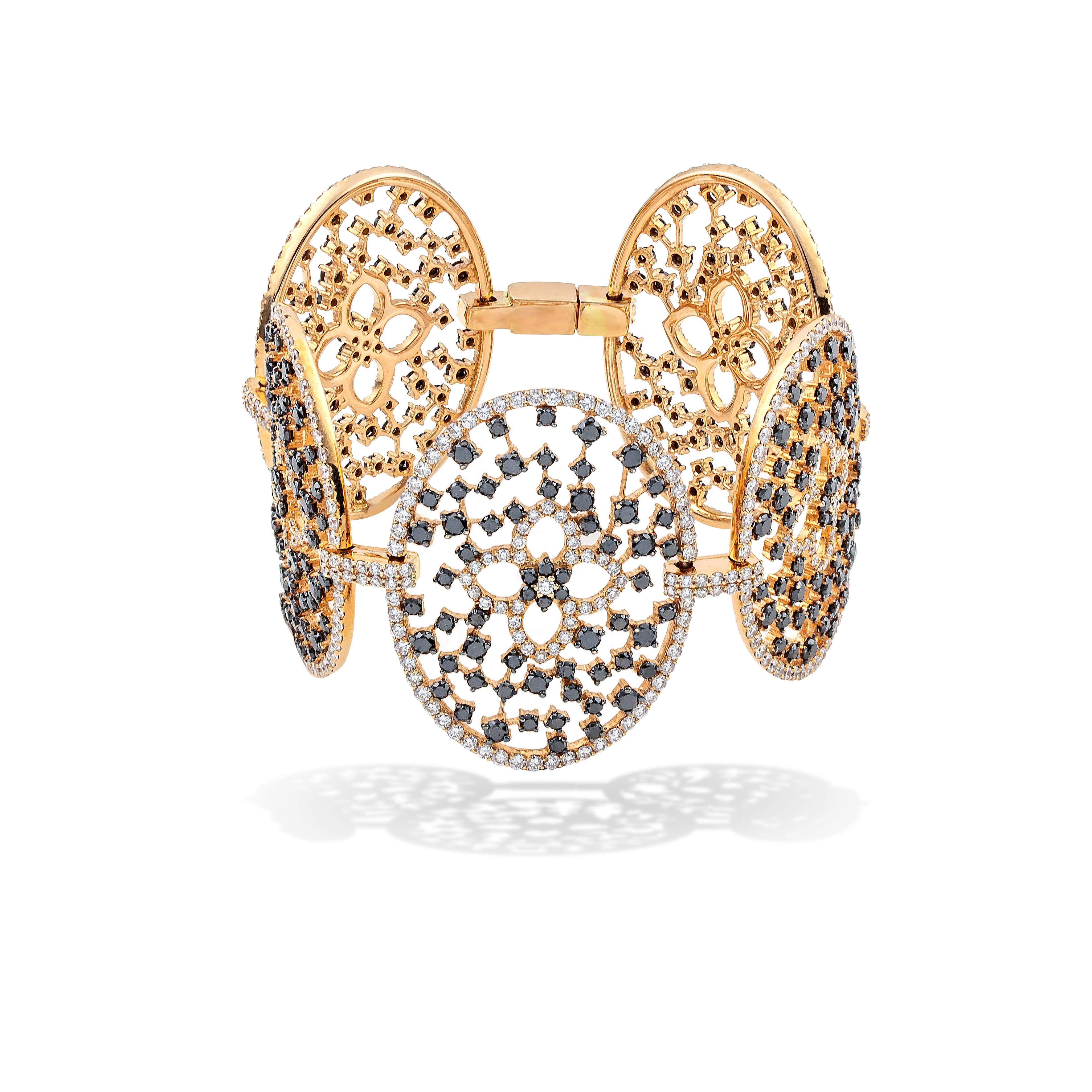 Contemporary Diamond Cuff Flower Bracelet in 18Kt Yellow Gold with Prong and Pave Setting For Sale