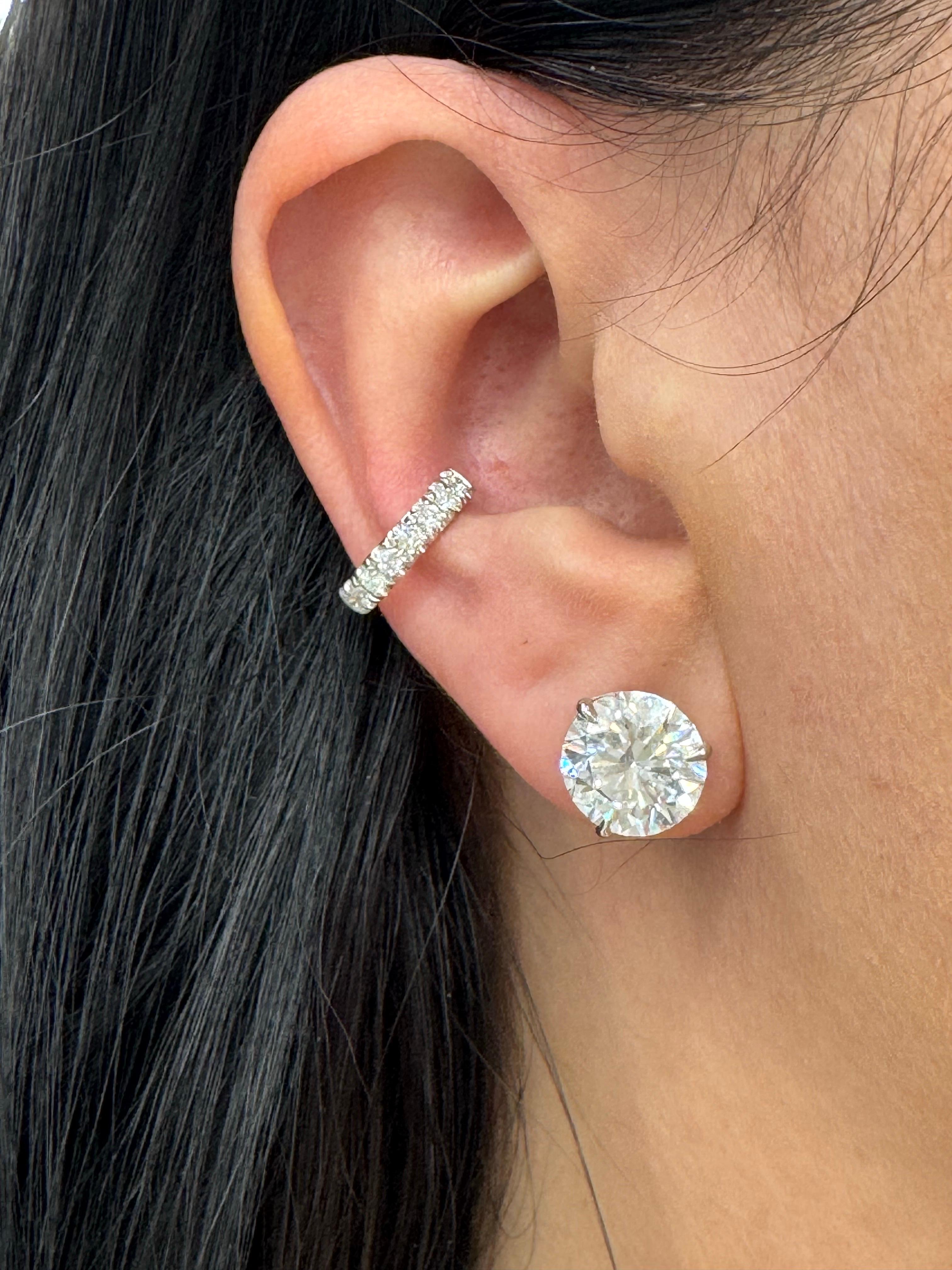Pendiente Puño Diamante 0,41 Quilates Oro Blanco 14 Kilates Contemporáneo en venta