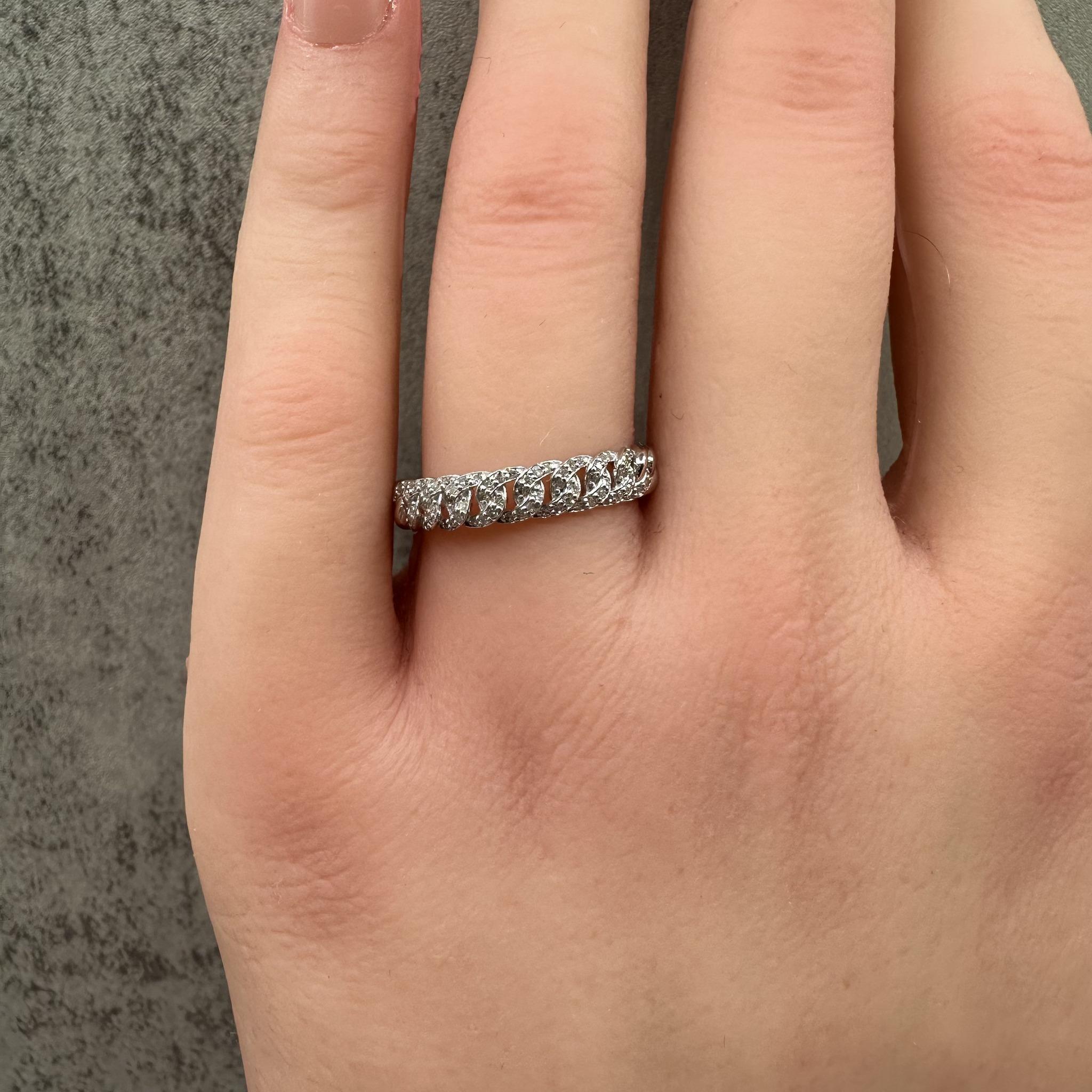 Bague Diamond Curb Link en argent - 0.15ctw, Taille 7, Nouvel état Neuf - En vente à West Hempstead, NY
