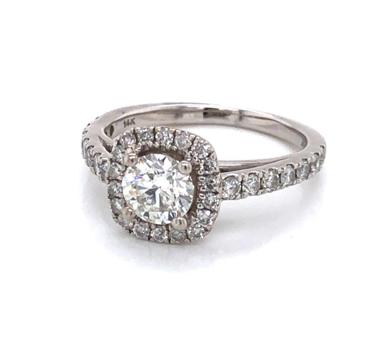 Bague De Fiançailles Halo Or Blanc 14K Avec Diamant Simulé Coussin - Taille US 6, Poids Total 2.70 Carats, Personnalisable