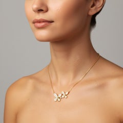 Collier pendentif en or jaune 14K (ou 18k sur demande) avec papillon taillé en diamant