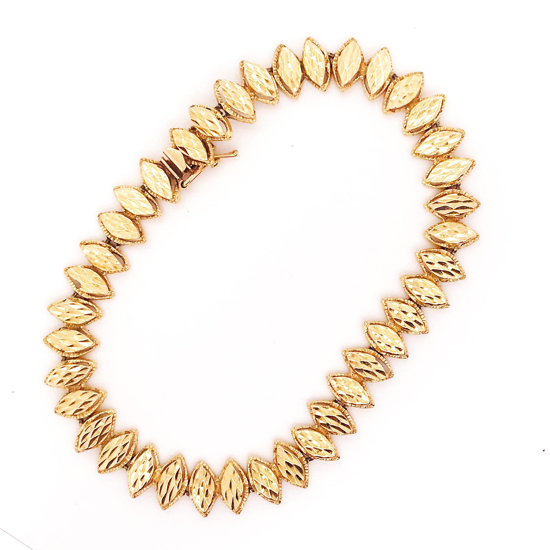 Diamond Cut Marquise Shape Charm Link Bracelet in 14 Karat Yellow Gold 1