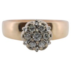 Diamant Gänseblümchen-Cluster auf Ring erhaben. 10K Diamant Gänseblümchen.Vintage Diamant Blume
