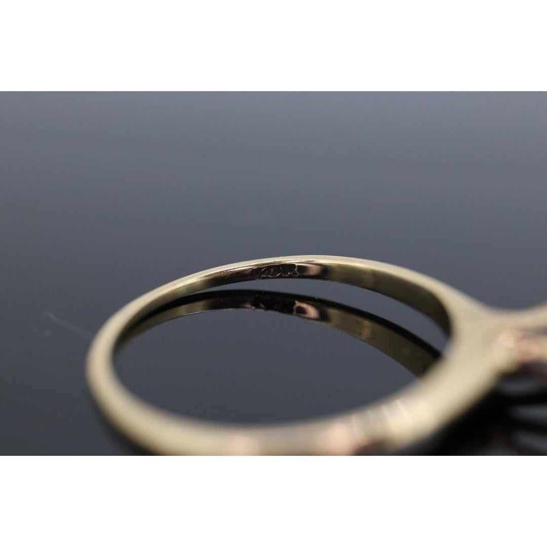 Marguerite élevée sur la bague, marguerite en diamant 14 carats. fleur vintage en diamants en vente 5