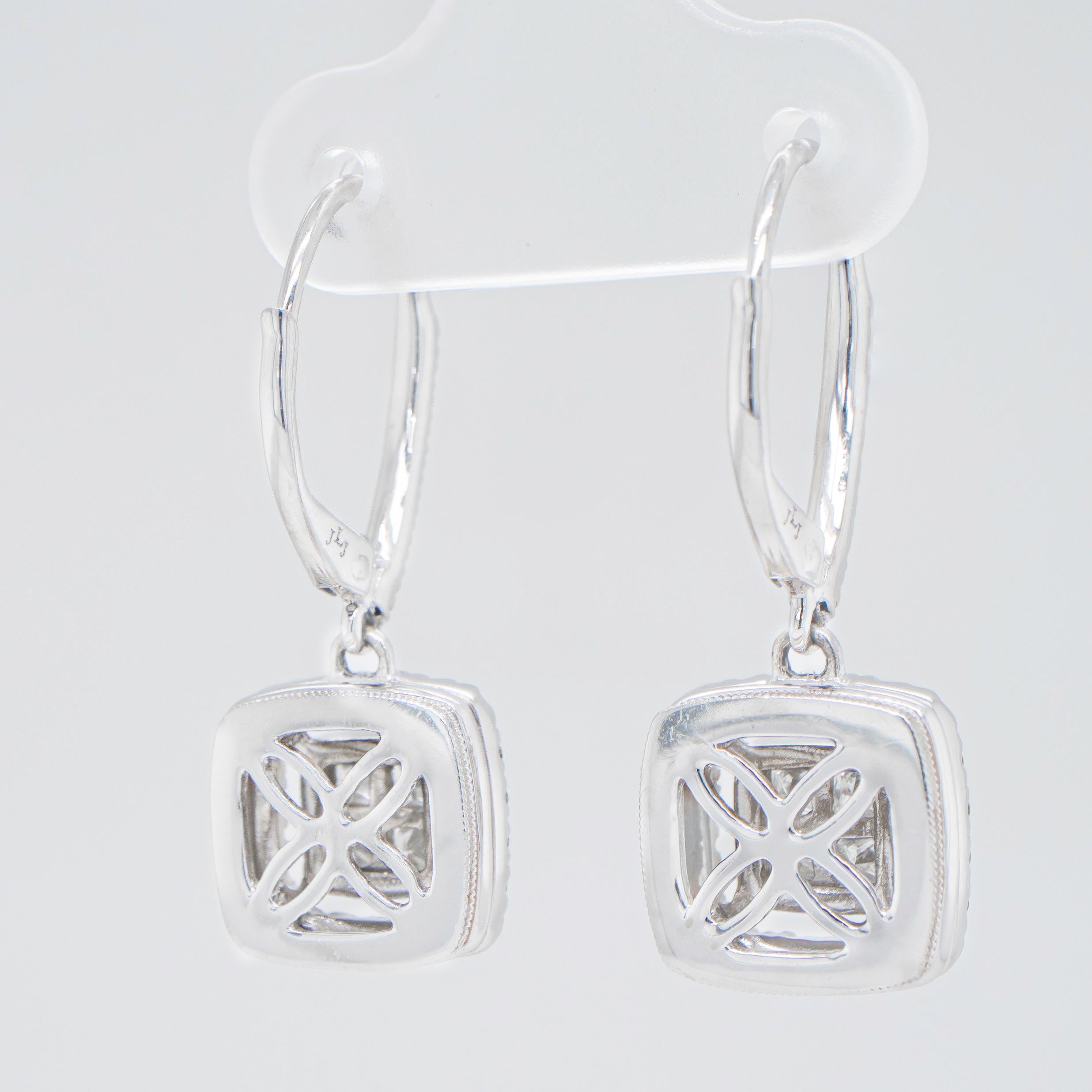 Diamond Dangle Earrings 1.02 Carats 14K White Gold For Sale 2