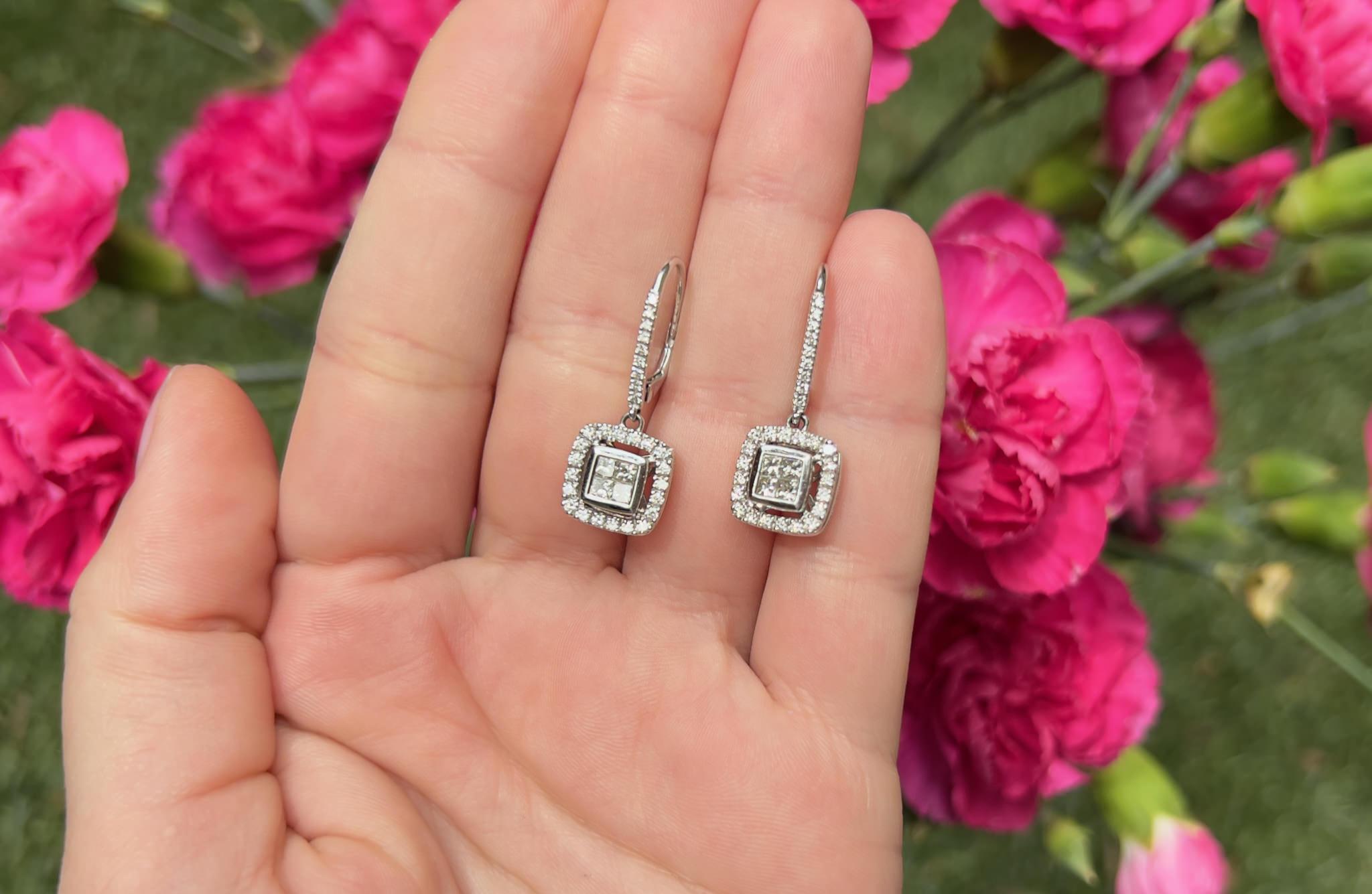 Boucles d'oreilles pendantes en or blanc 14 carats avec diamants 1,02 carat Pour femmes en vente