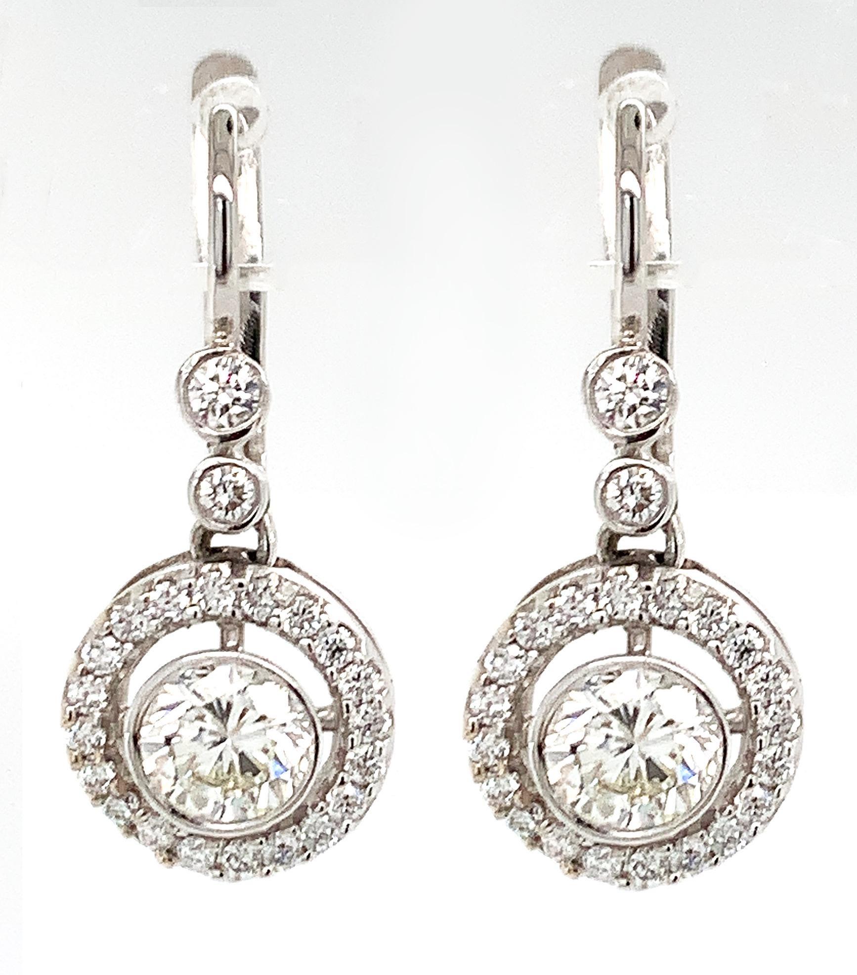Round Cut Diamond Dangle Earrings For Sale