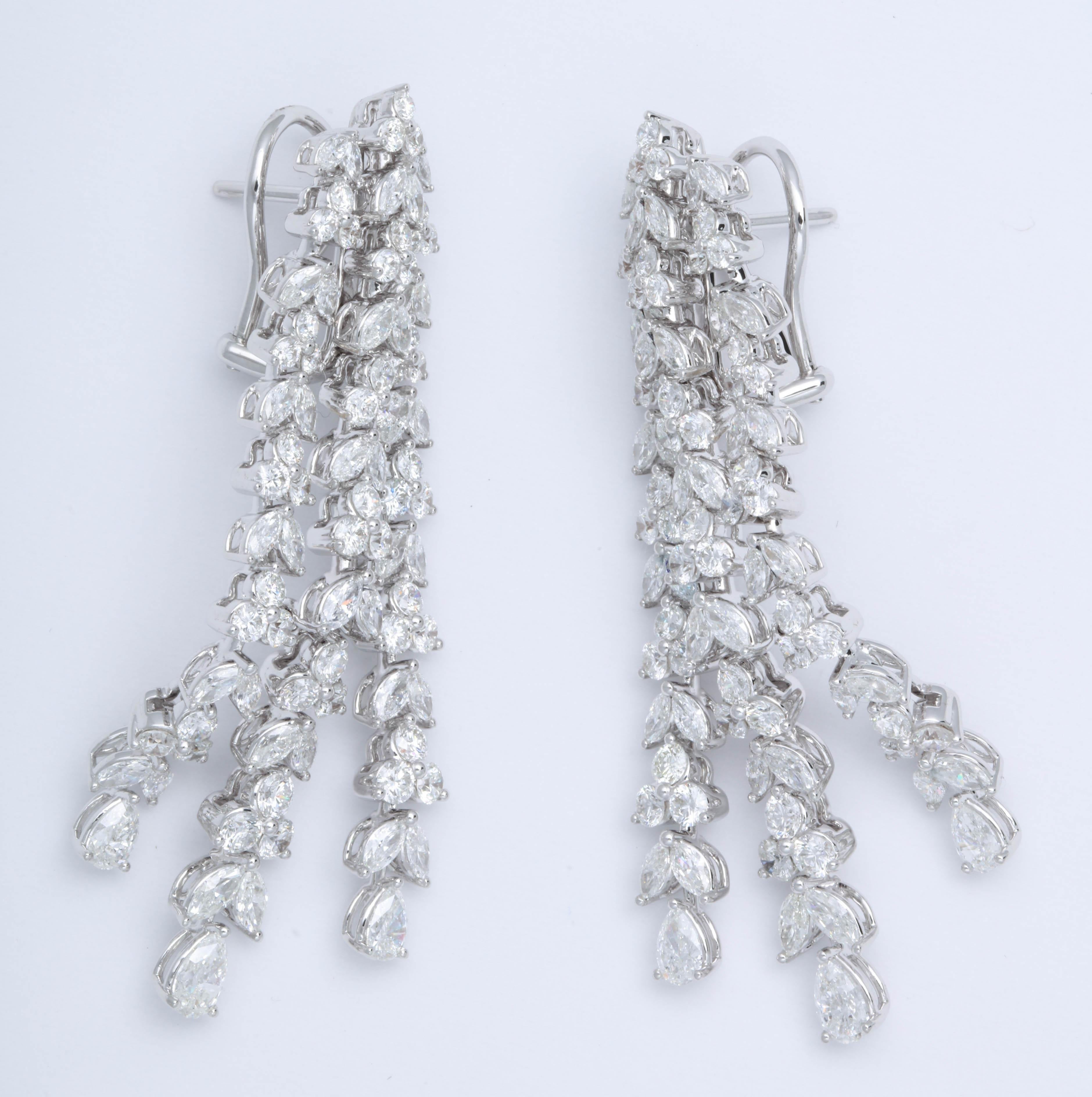Diamond Dangle Earrings For Sale 1