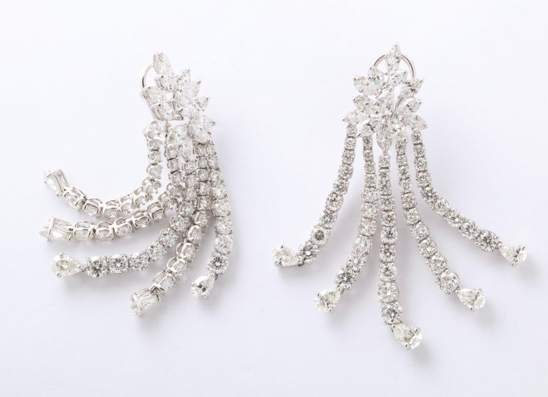 Diamond Dangle Earrings For Sale 2