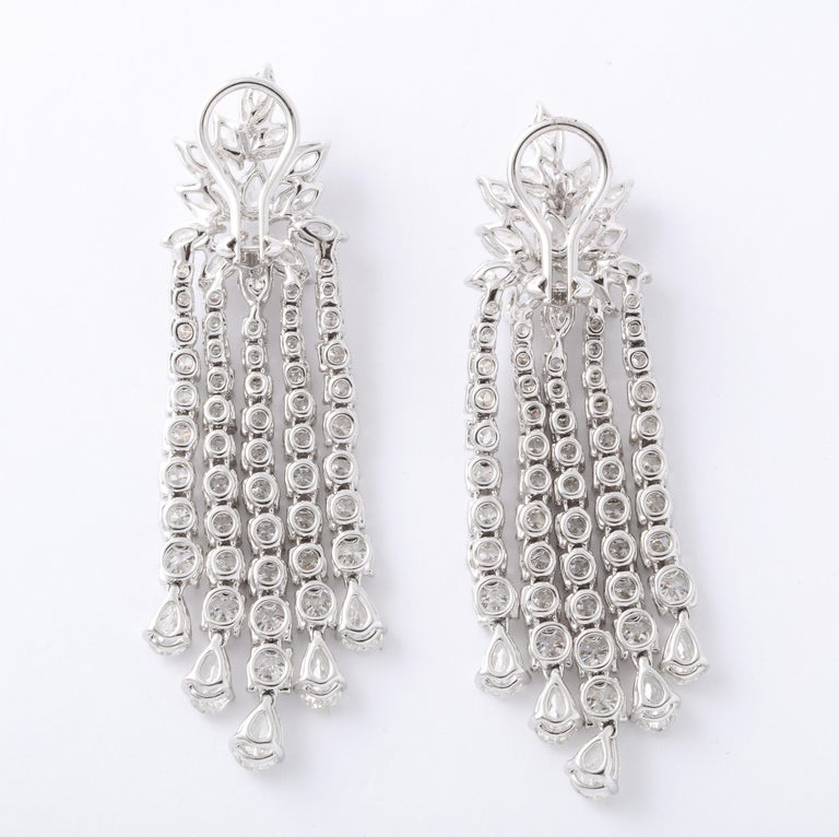 Diamond Dangle Earrings For Sale 3