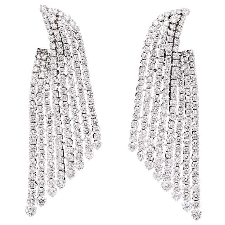 Diamond Dangle Earrings For Sale at 1stDibs