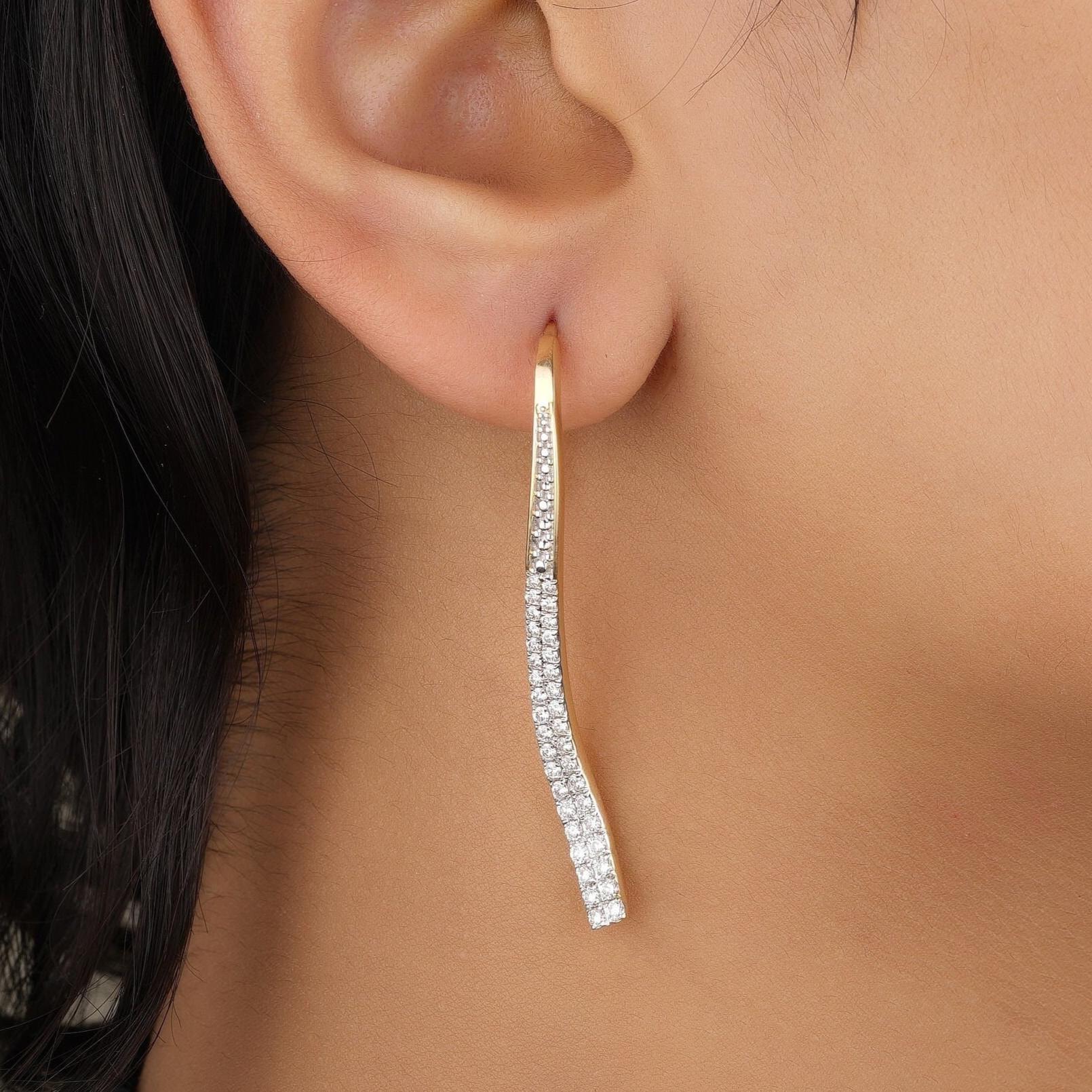 Pendientes colgantes de diamantes en oro macizo de 14k (certificado) Corte redondo en venta