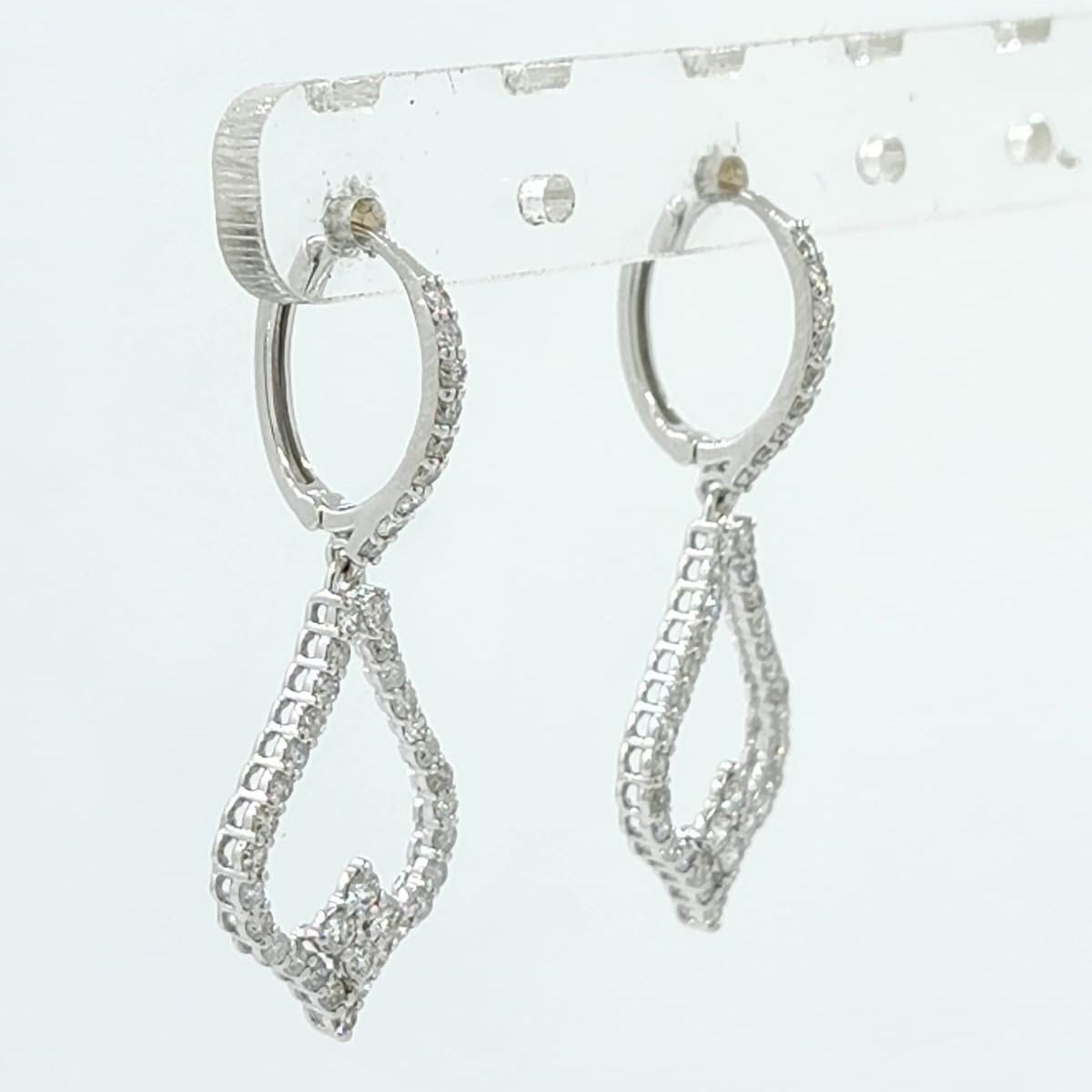 Contemporary Diamond Dangle Earrings in 18 Karat White Gold For Sale