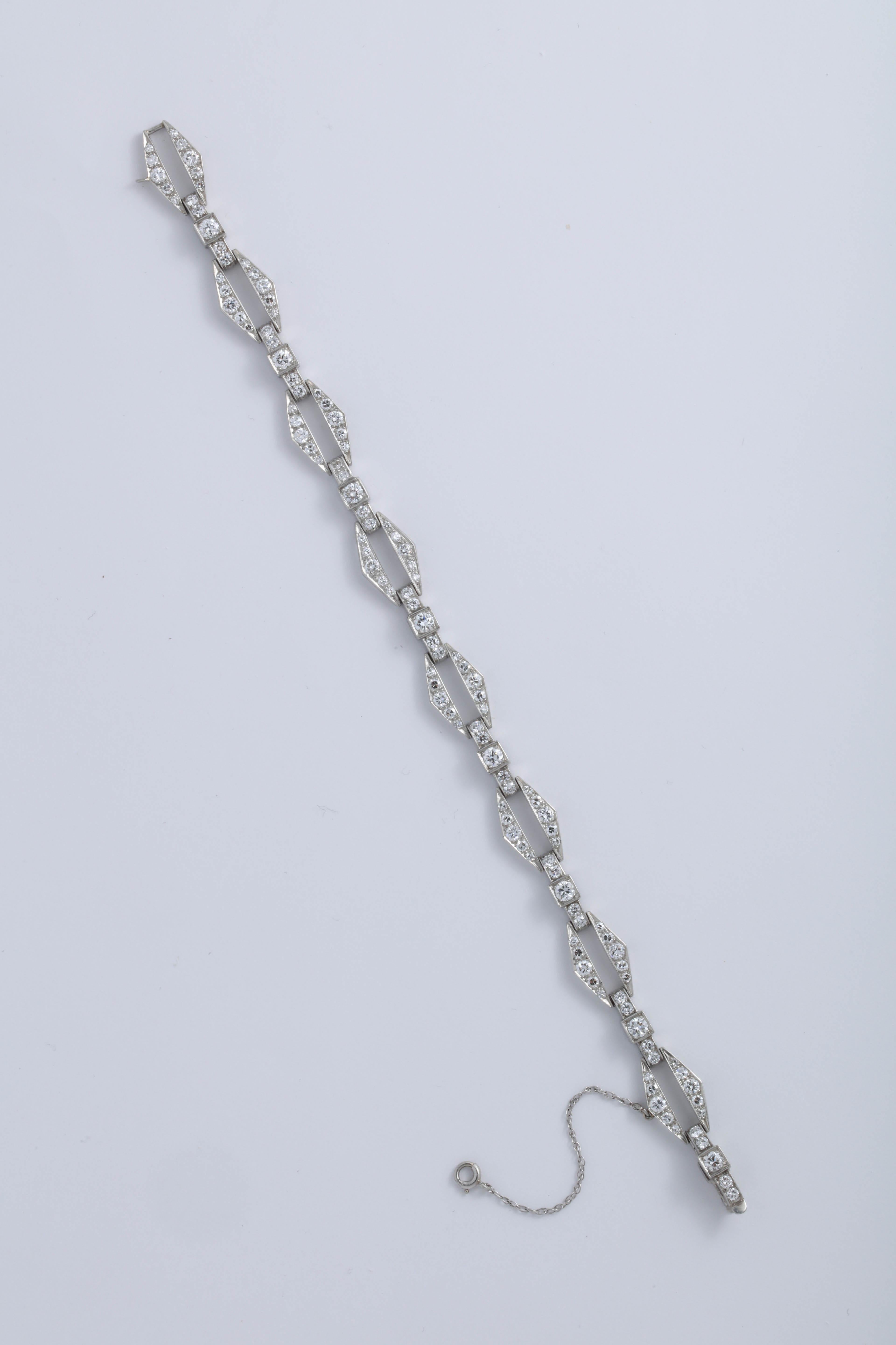 1920s diamond bracelet with approximately 3.5ctw. Set with brilliant and single cut diamonds in platinum. 