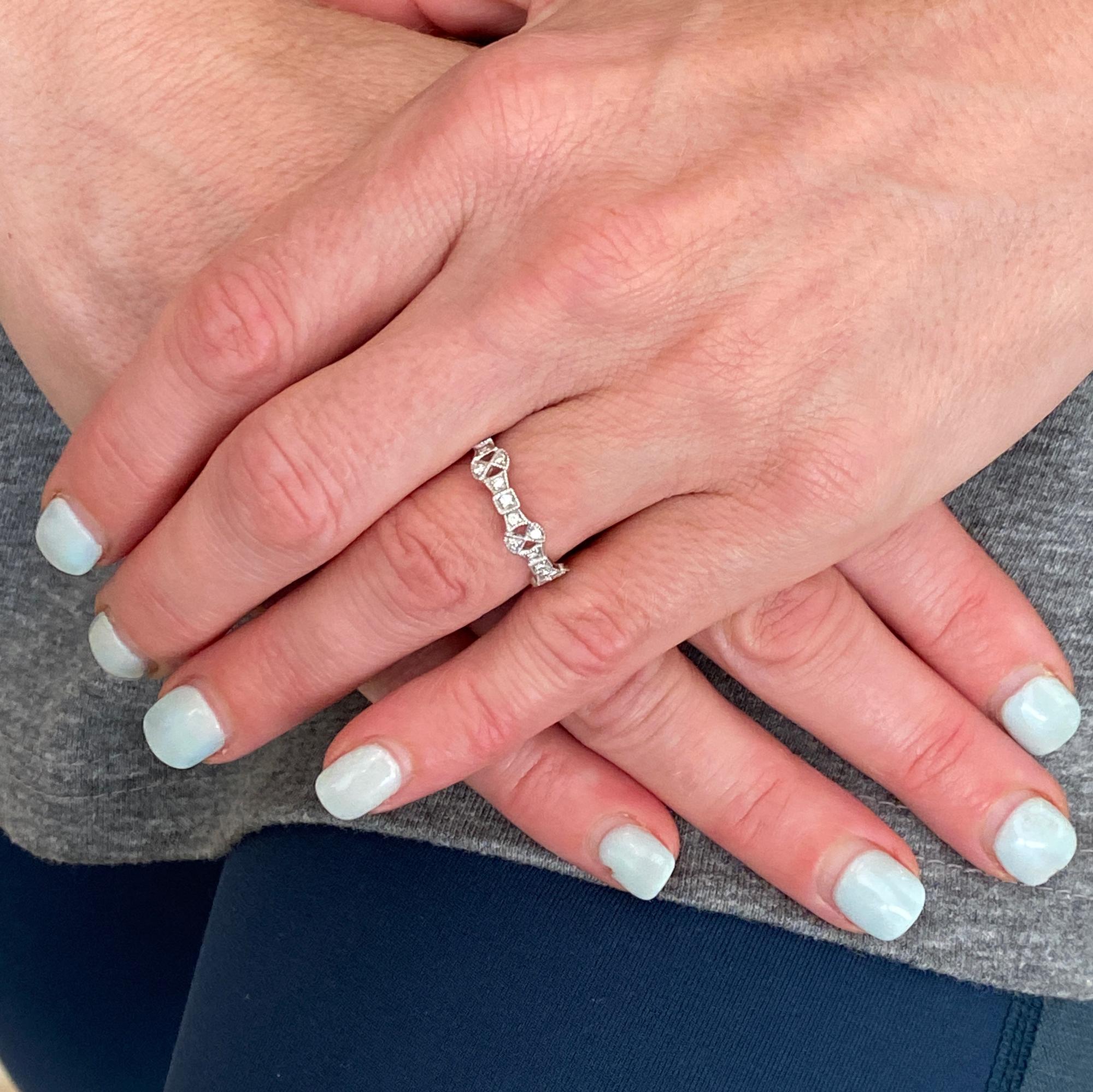 Round Cut Diamond Deco Style Filigree Eternity Platinum Band Ring