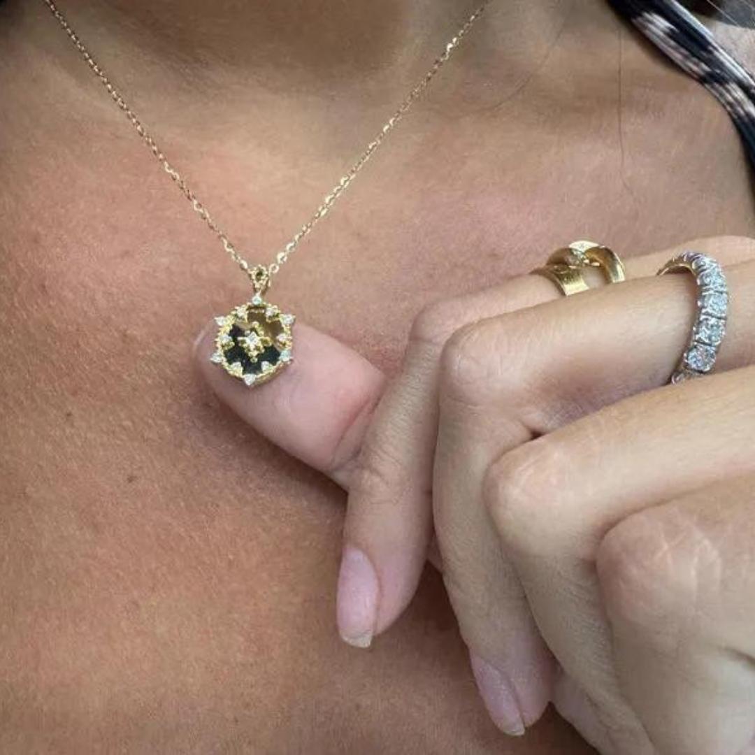 Contemporary Diamond Disc Beaded Oval Pendant Necklace 0.15 Carats 18KT Yellow Gold 3.2 Grams For Sale