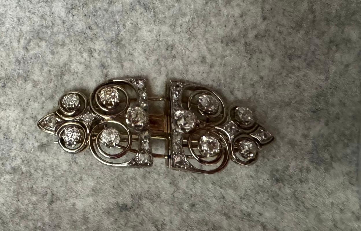 Diamond double clip Brooch In Excellent Condition For Sale In London, England
