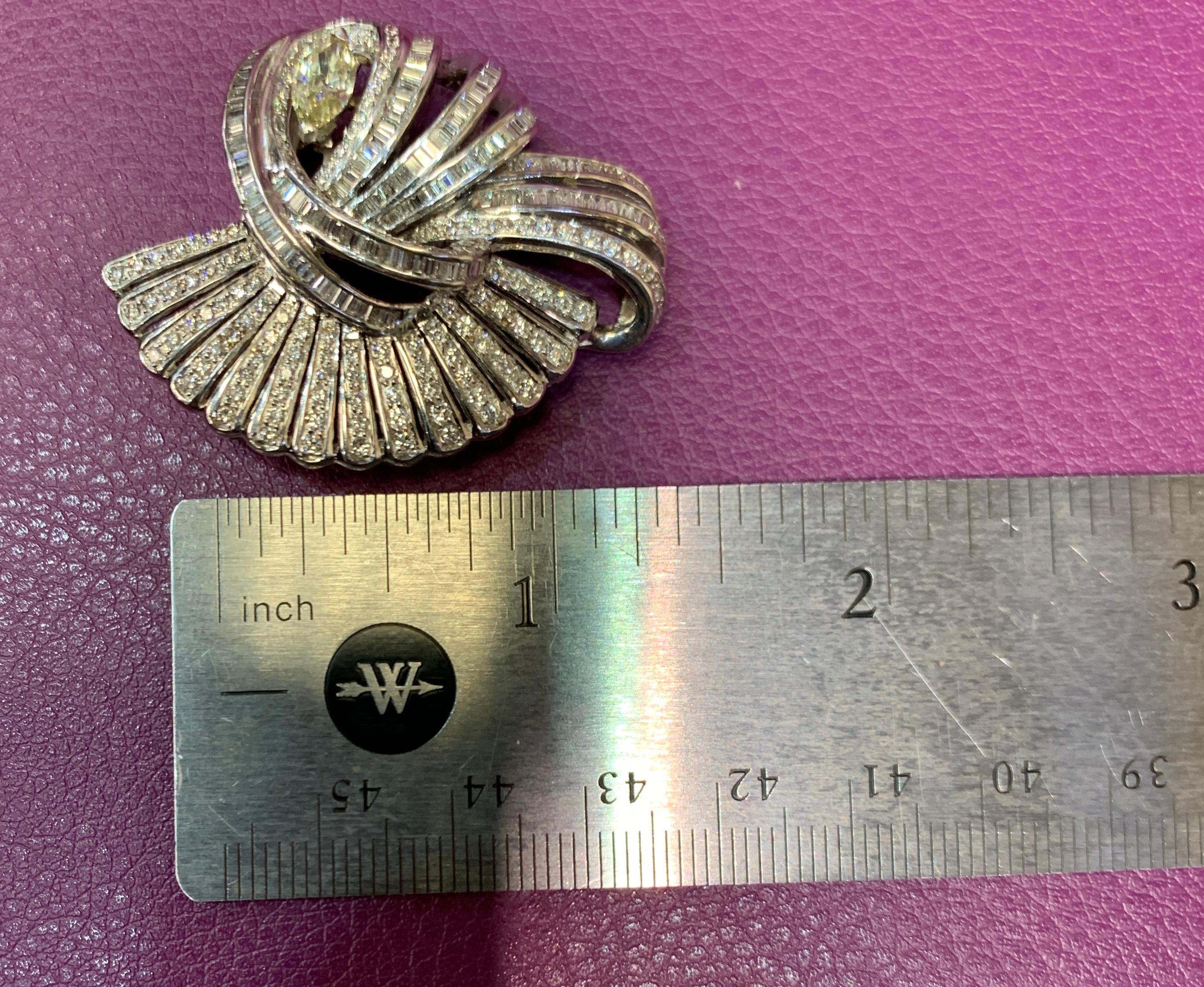 Diamond Double Clip In Excellent Condition For Sale In New York, NY