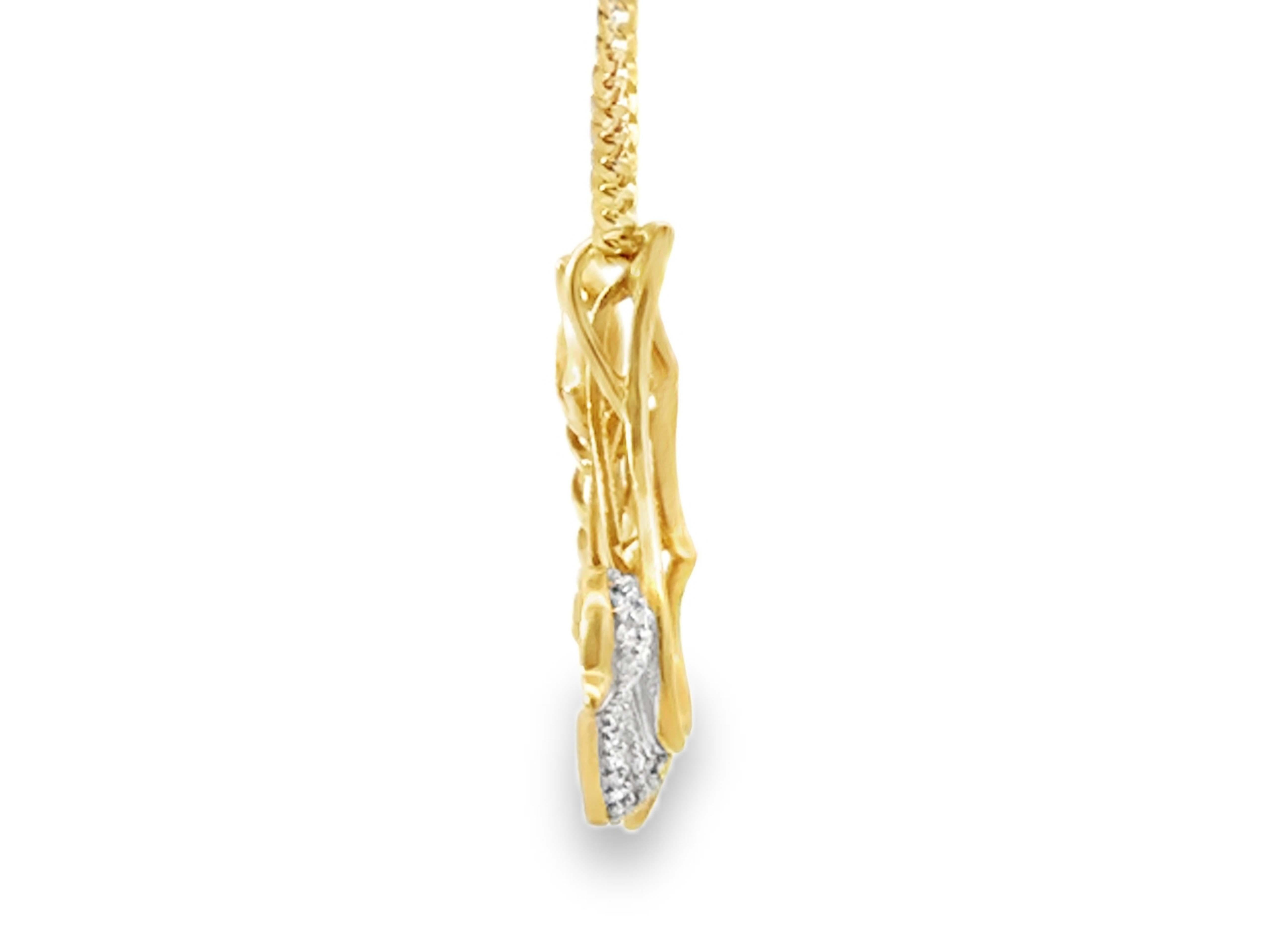 Pendentif colombe en diamant et chaîne en or jaune 14K Pour femmes en vente