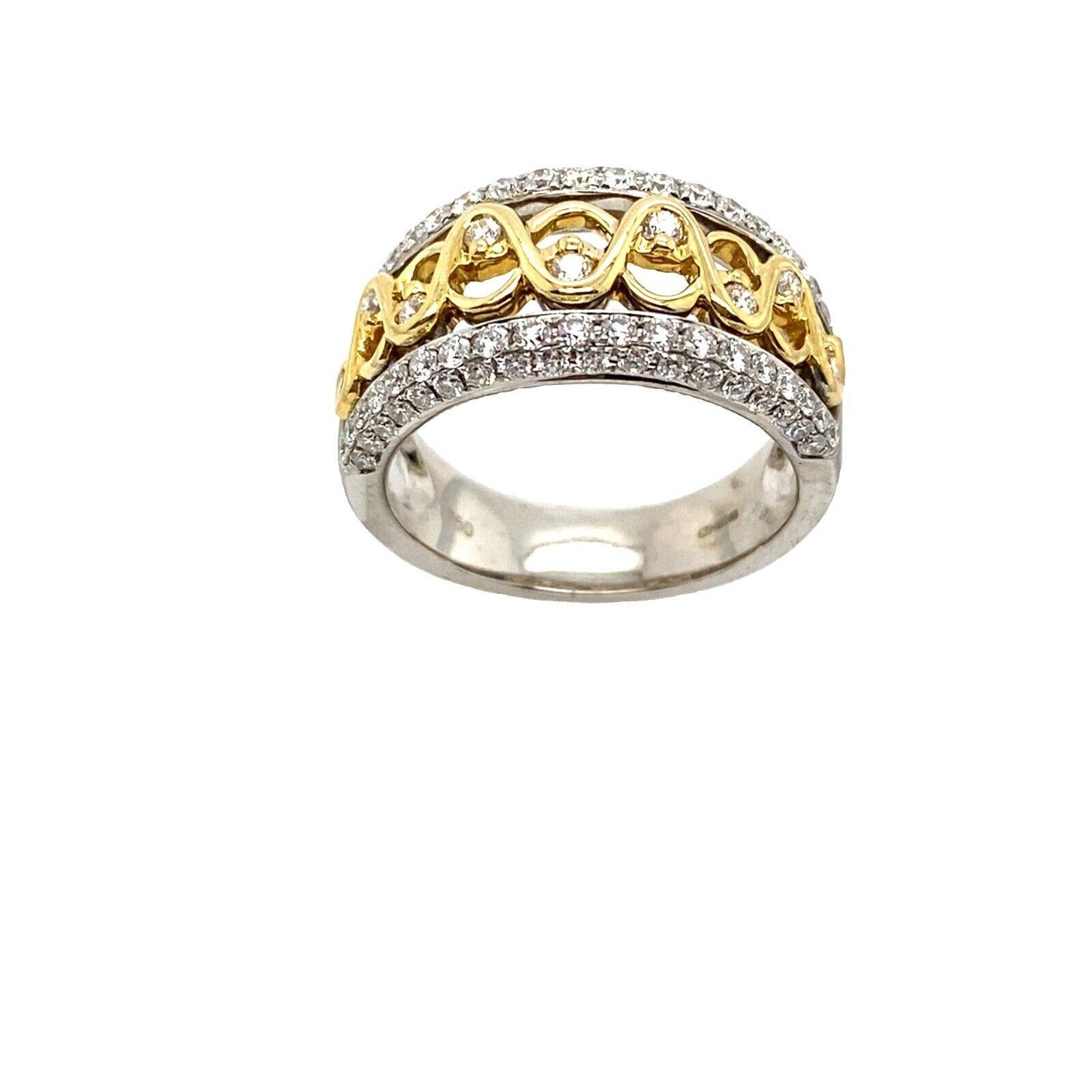 Round Cut Diamond Dress Ring Set with 1.30ct of Round Diamonds in 18ct Yellow Gold For Sale