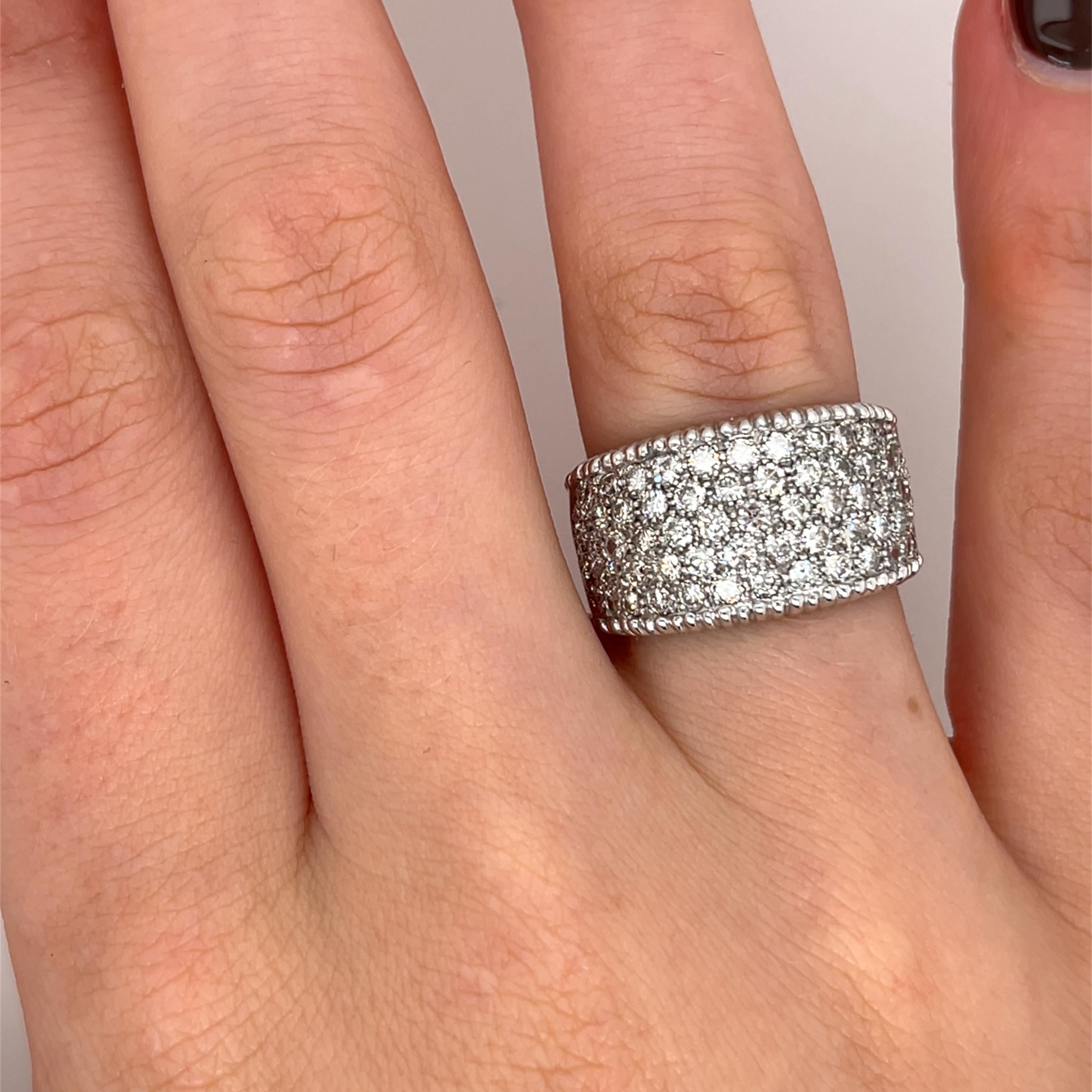 Women's Diamond Dress Ring Set With 1.50ct Natural Diamonds, In 18ct White Gold For Sale