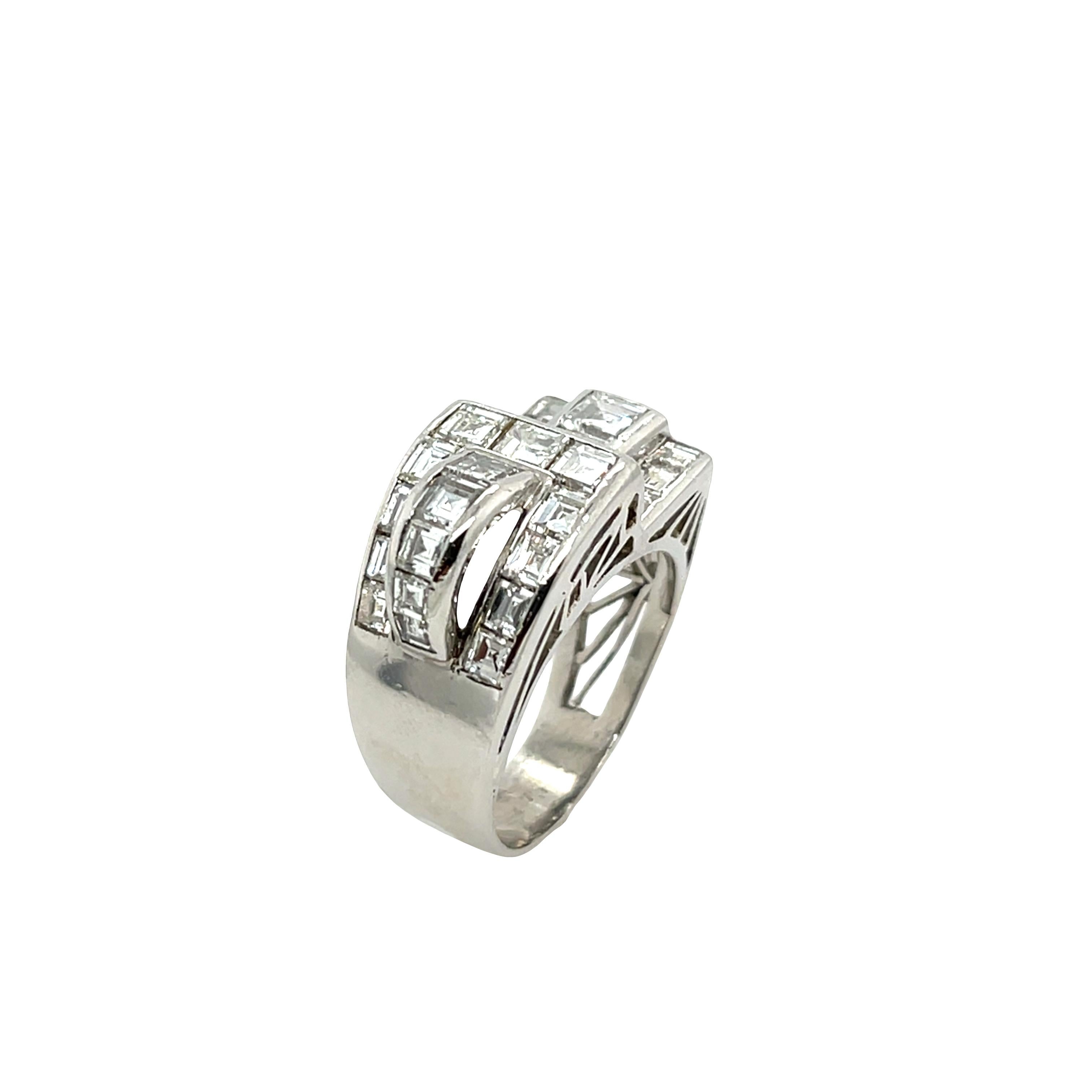 Women's Diamond Dress Ring Set with 2.50ct Natural Diamonds in Platinum For Sale