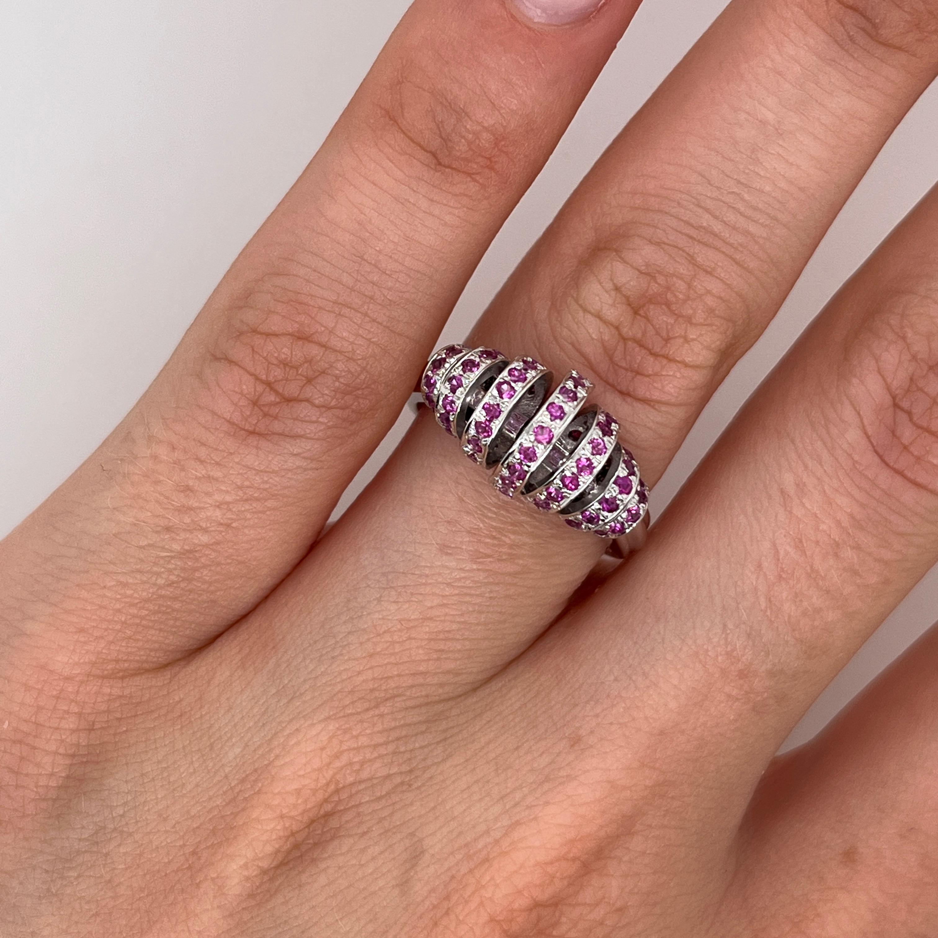 Women's Diamond Dress Ring Set With Pink Sapphires For Sale