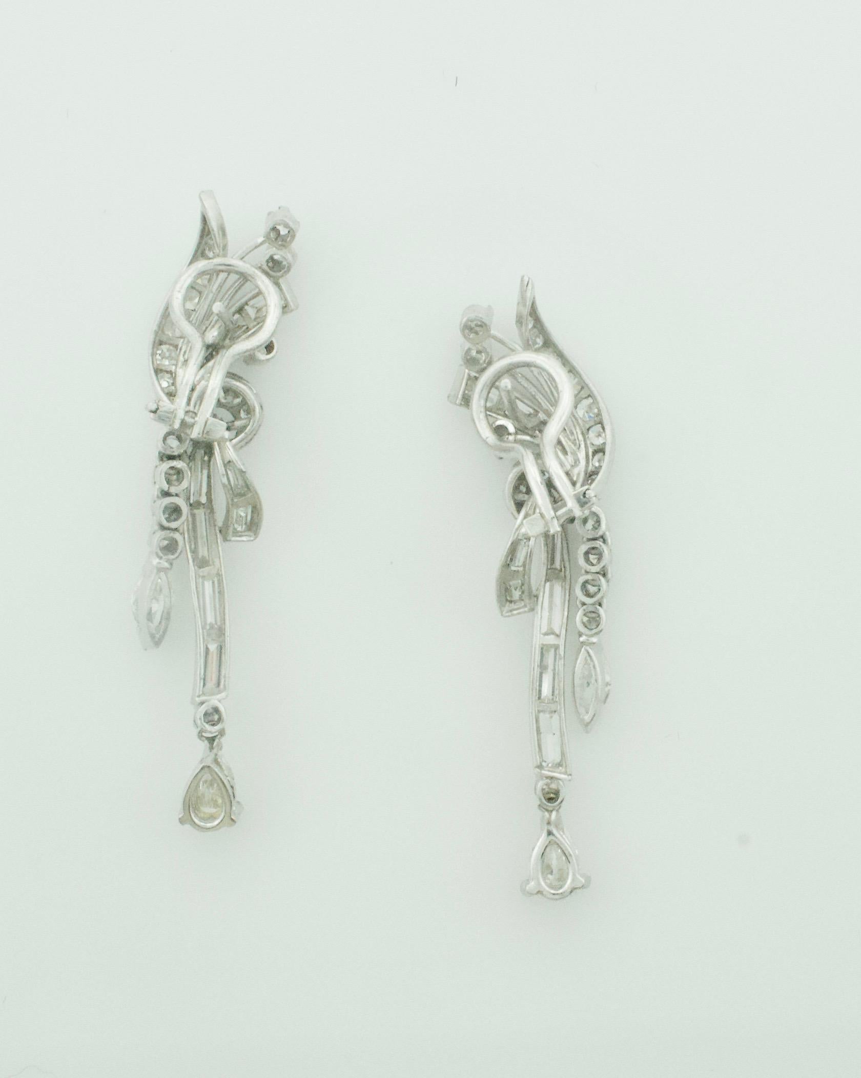 Women's or Men's Diamond Dressy Dangling Earrings in Platinum Circa 1950's 3.20 Carats