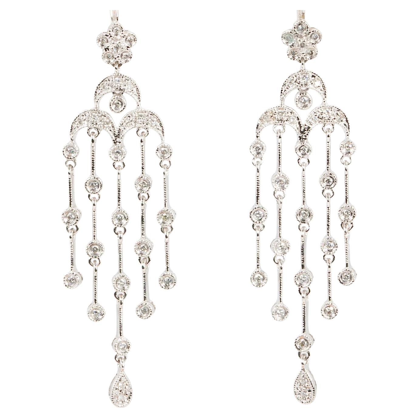 Pendientes colgantes de araña con gota de diamantes en oro blanco de 14k en venta